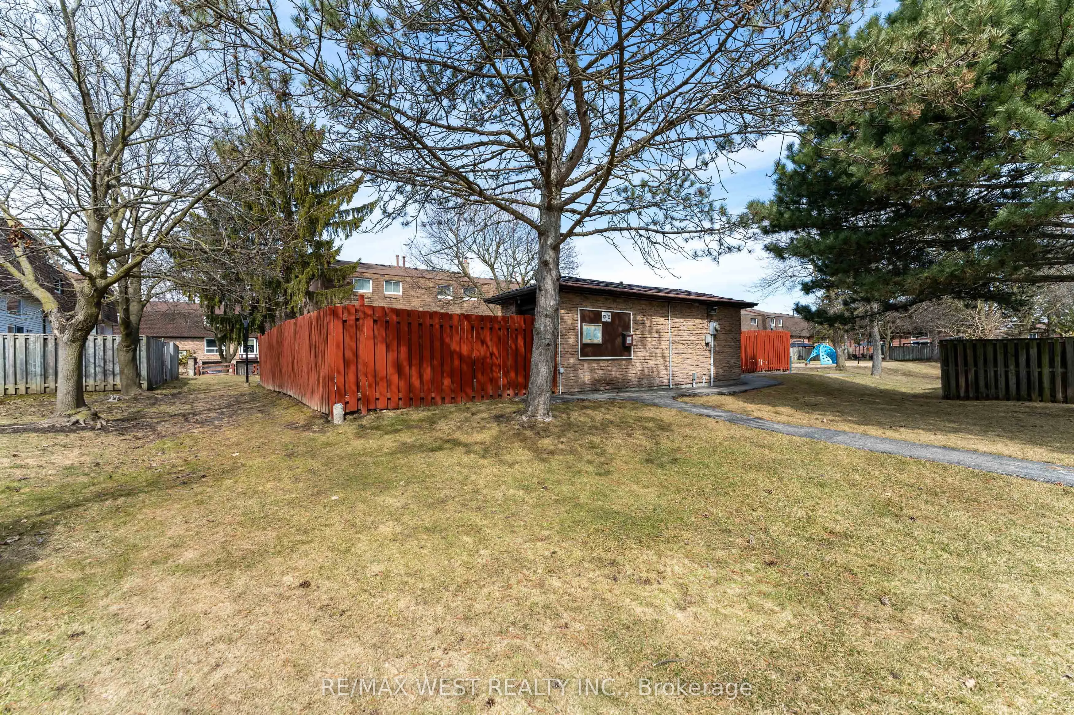 222 Pearson Street, #68