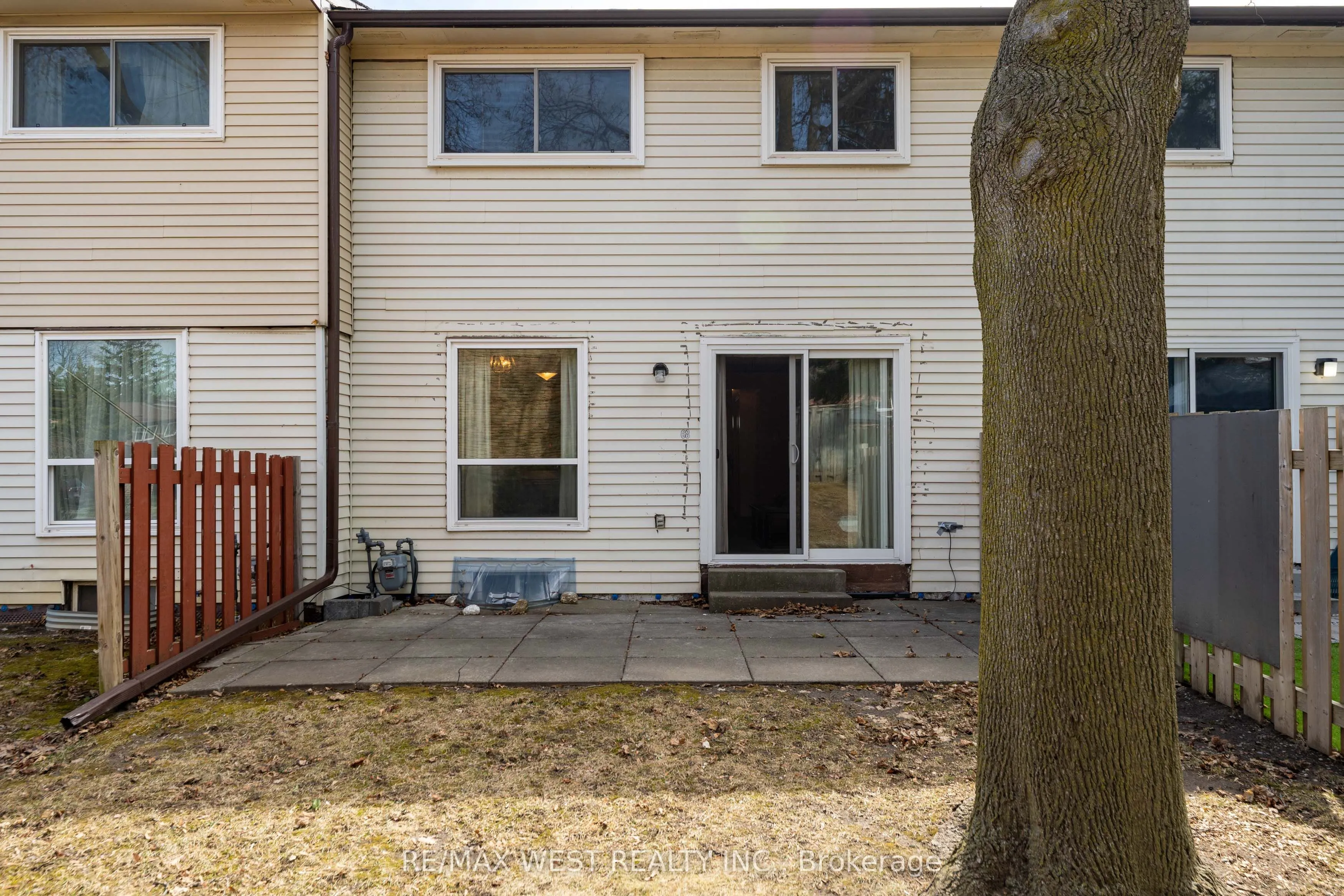 222 Pearson Street, #68
