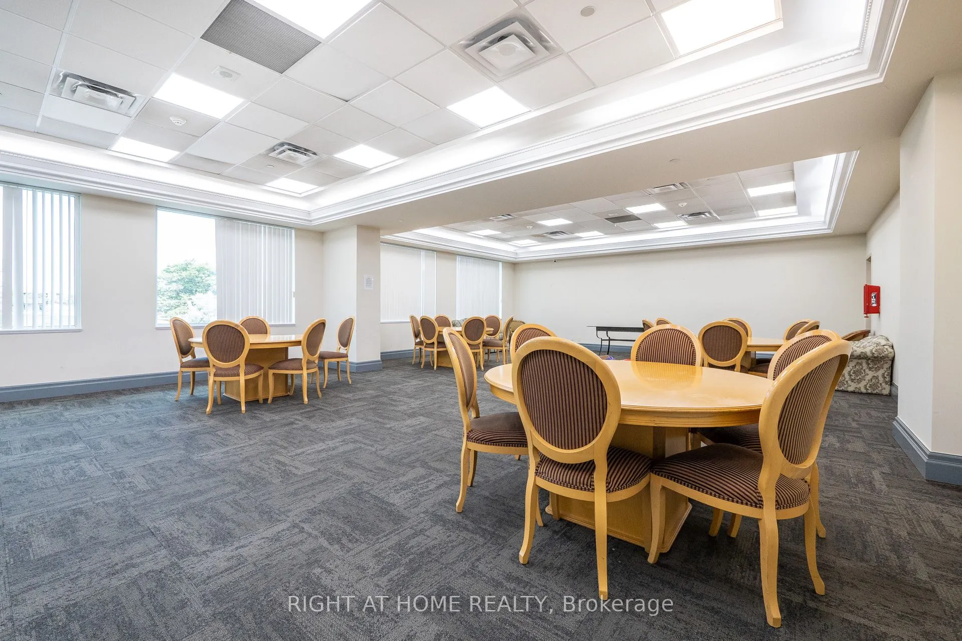 1 Lee Centre Drive, #613