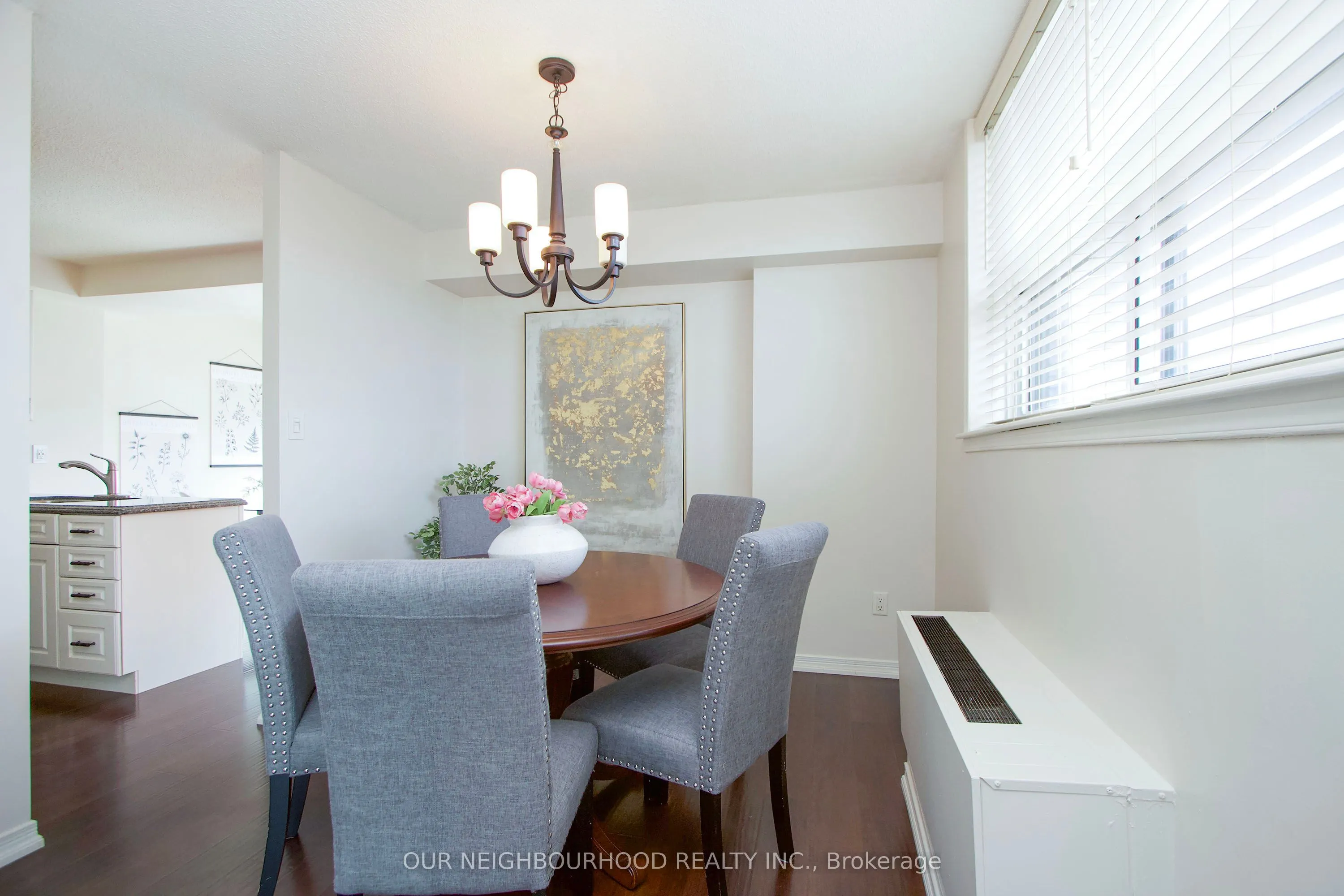 80 Athol Street E, #702