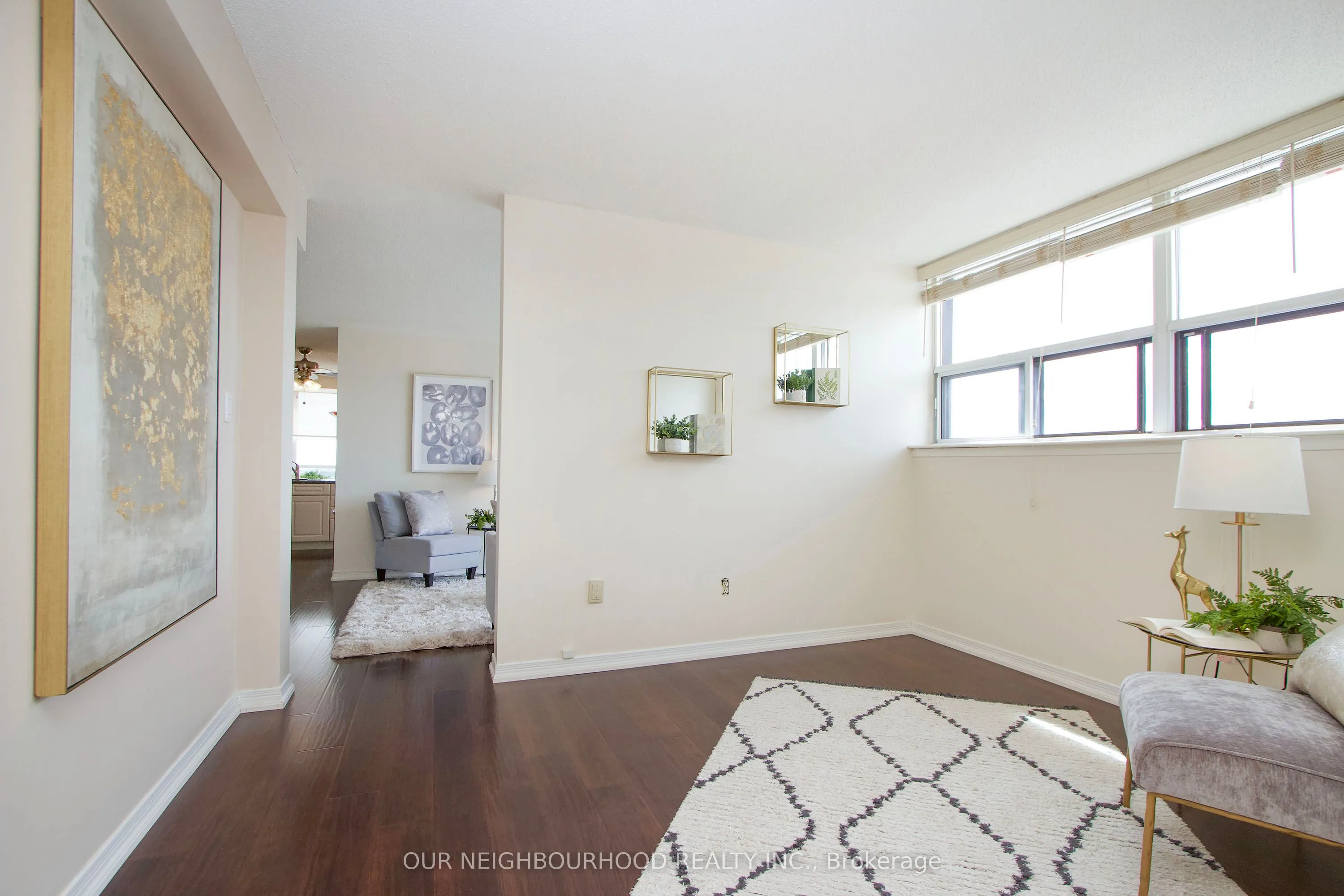 80 Athol Street E, #702