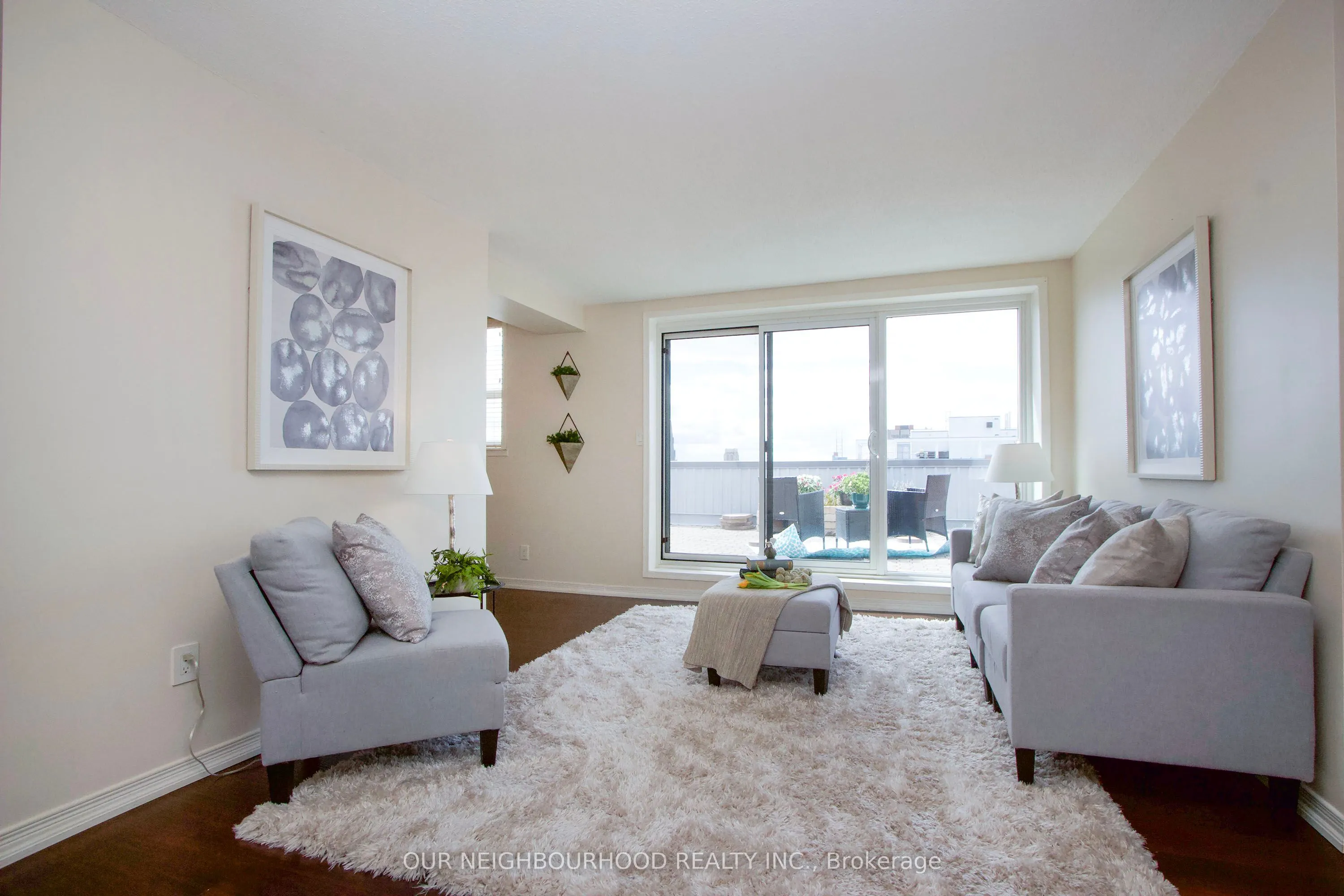 80 Athol Street E, #702