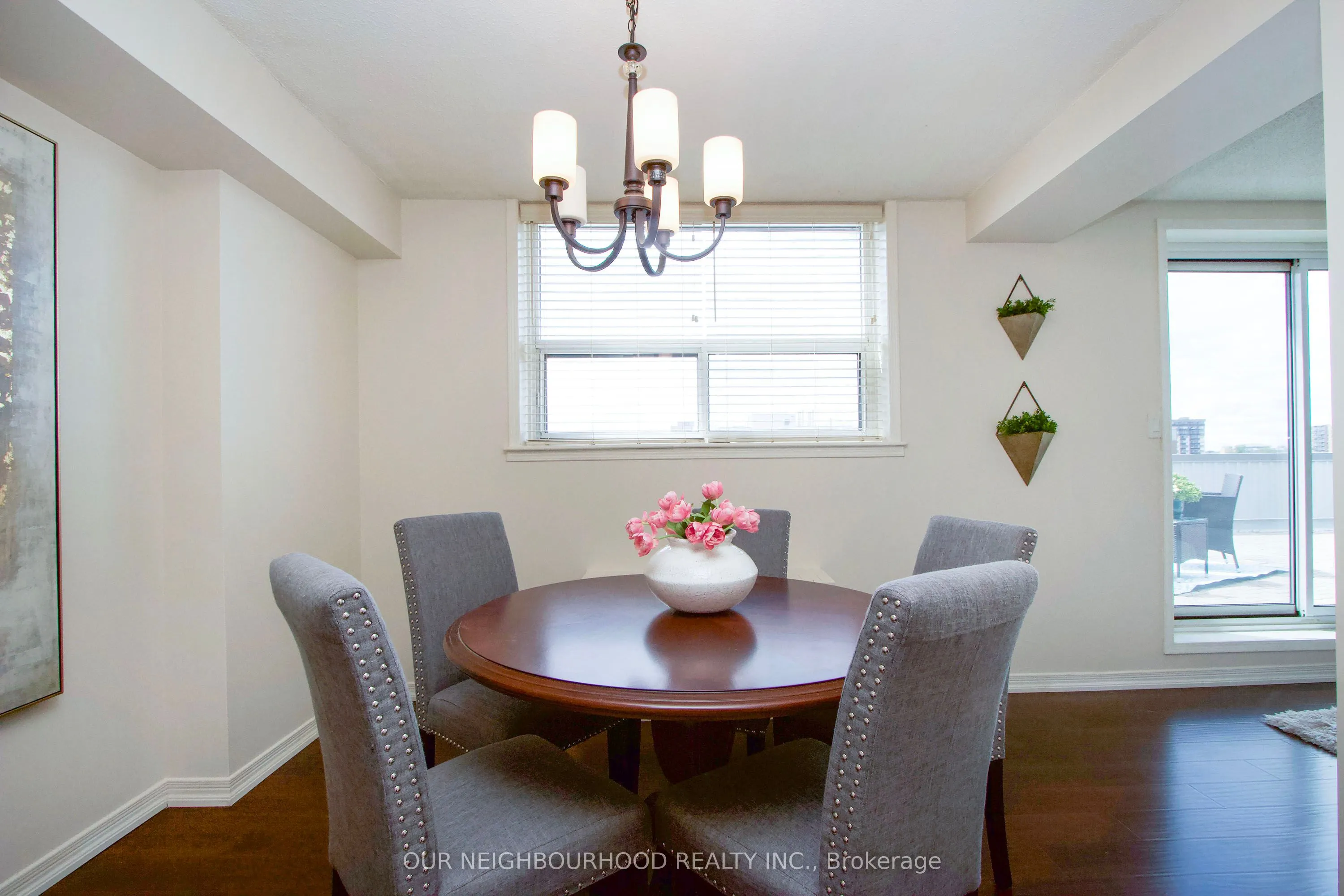 80 Athol Street E, #702
