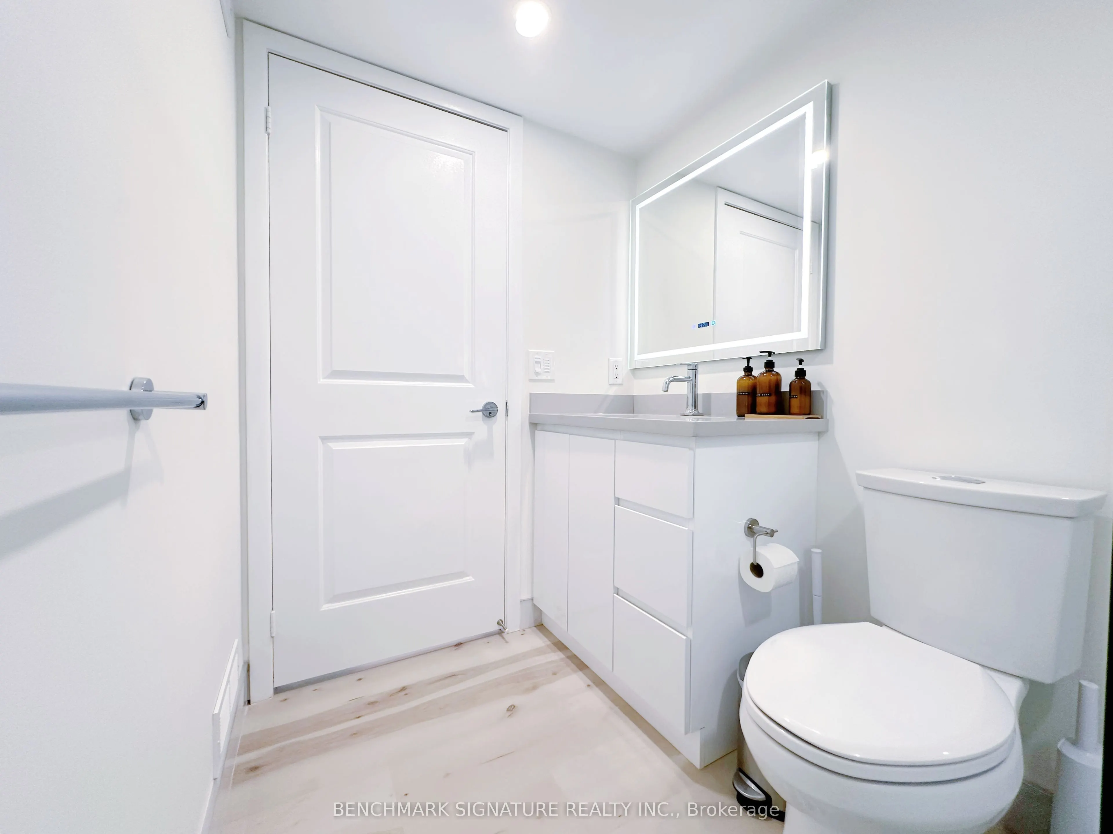 190 Borough Drive, #3007