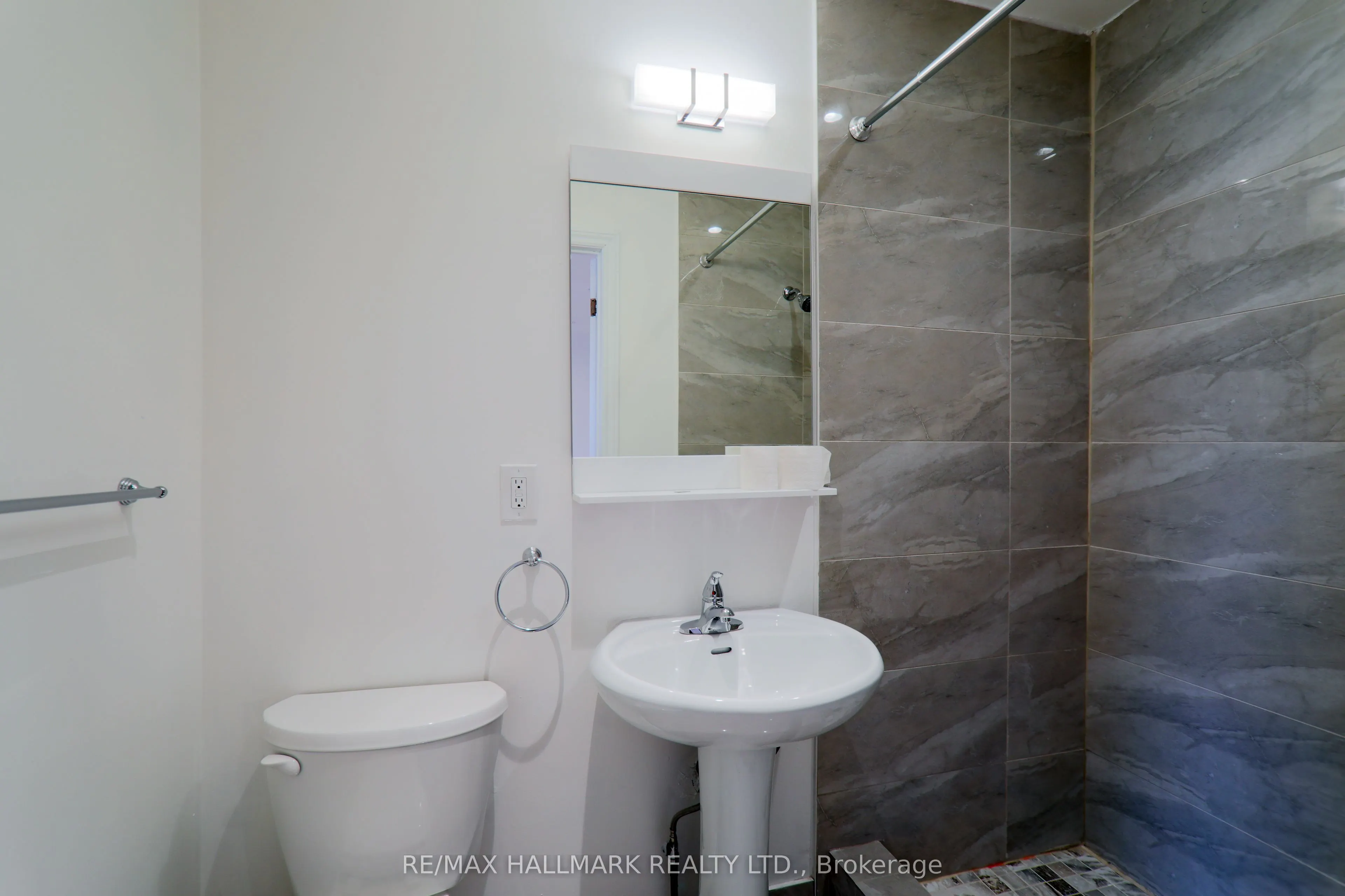 12 Beaton Avenue, #2