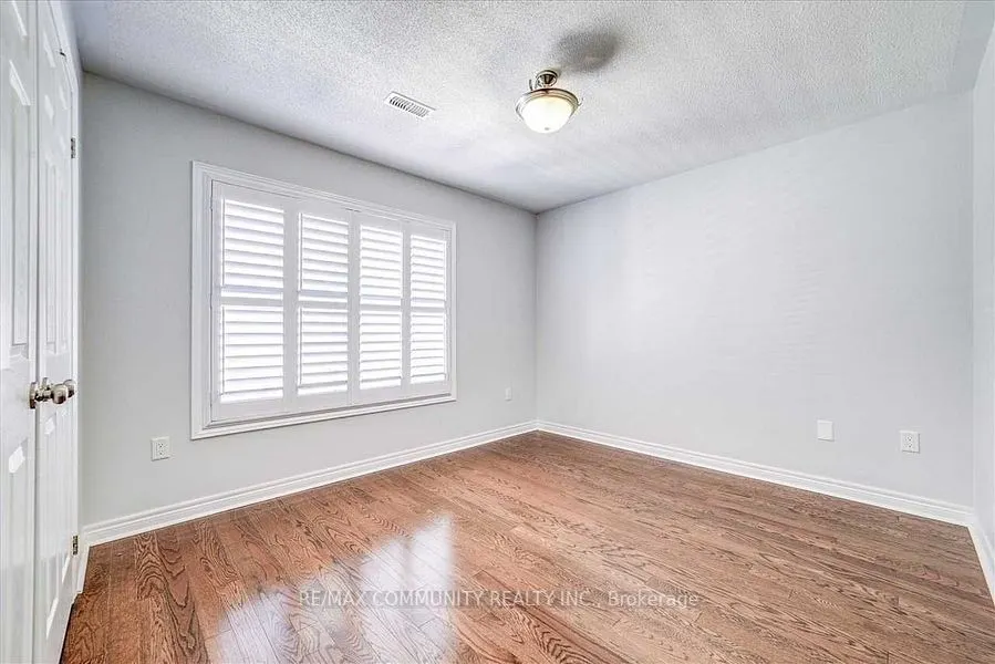 52 Zezel Way