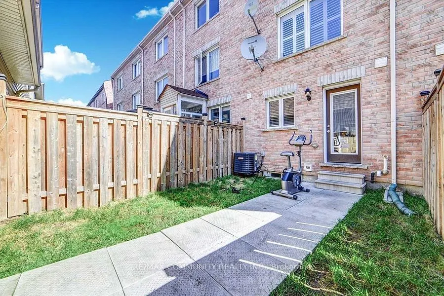 52 Zezel Way