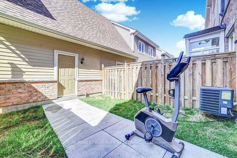 52 Zezel Way