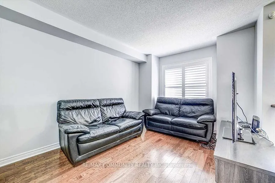 52 Zezel Way