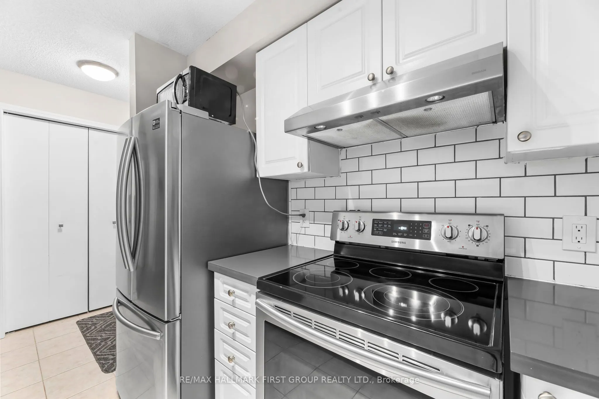684 Warden Avenue, #109