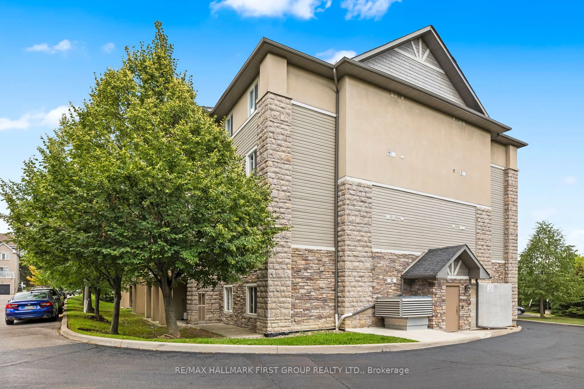 684 Warden Avenue, #109
