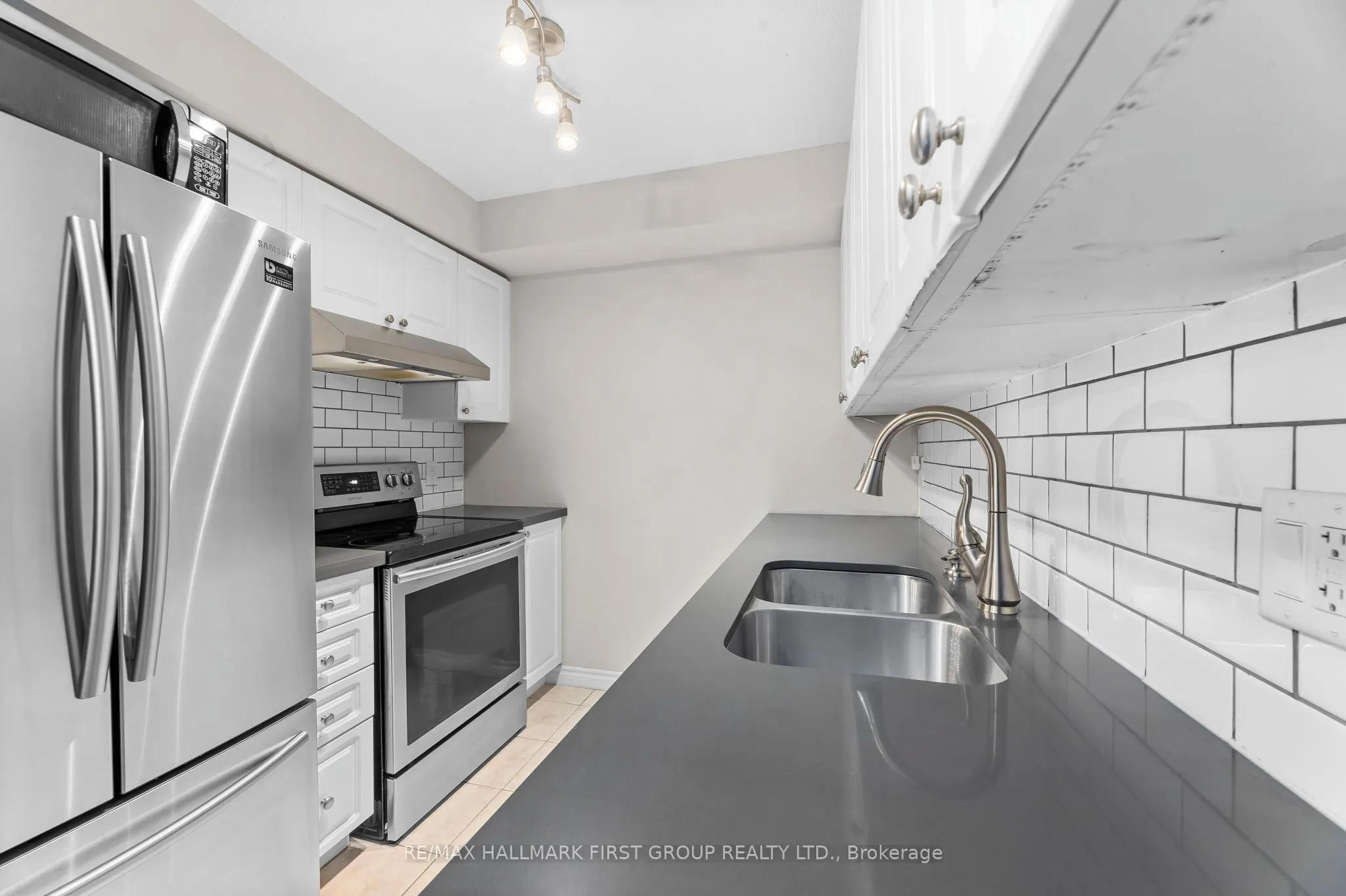 684 Warden Avenue, #109