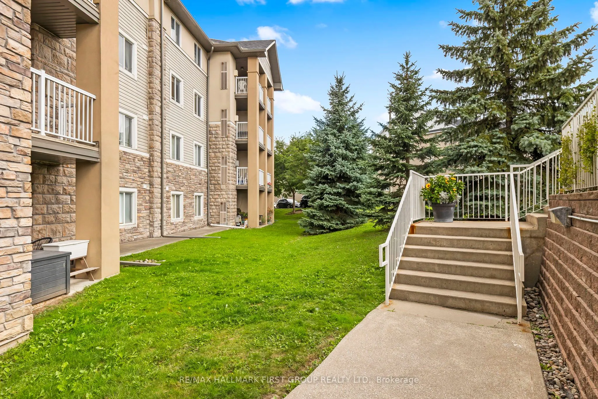 684 Warden Avenue, #109