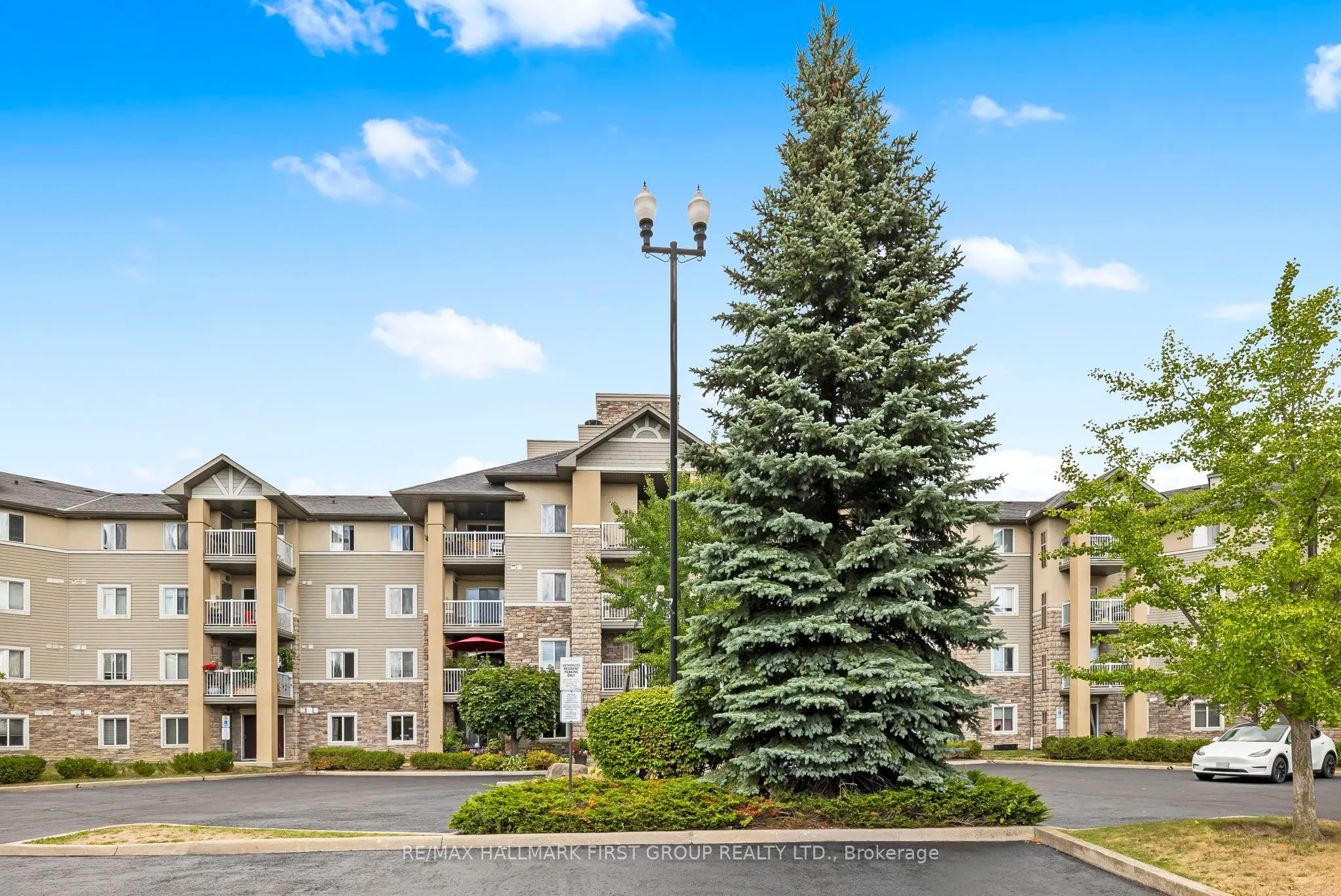 684 Warden Avenue, #109
