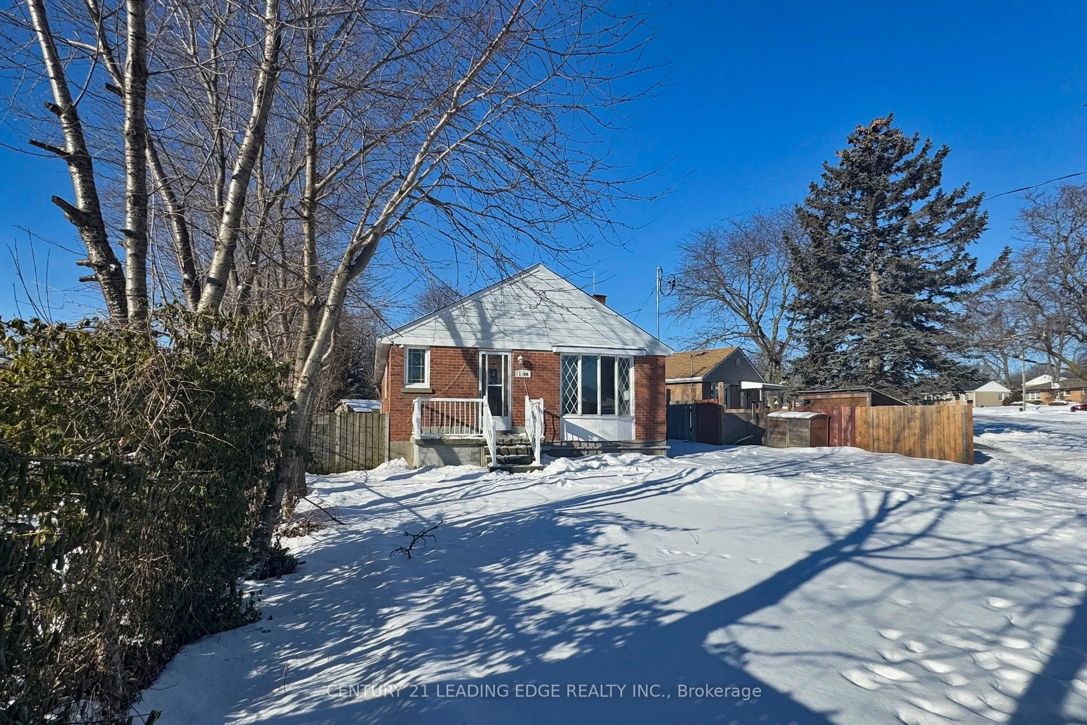 1284 Meadowvale Street