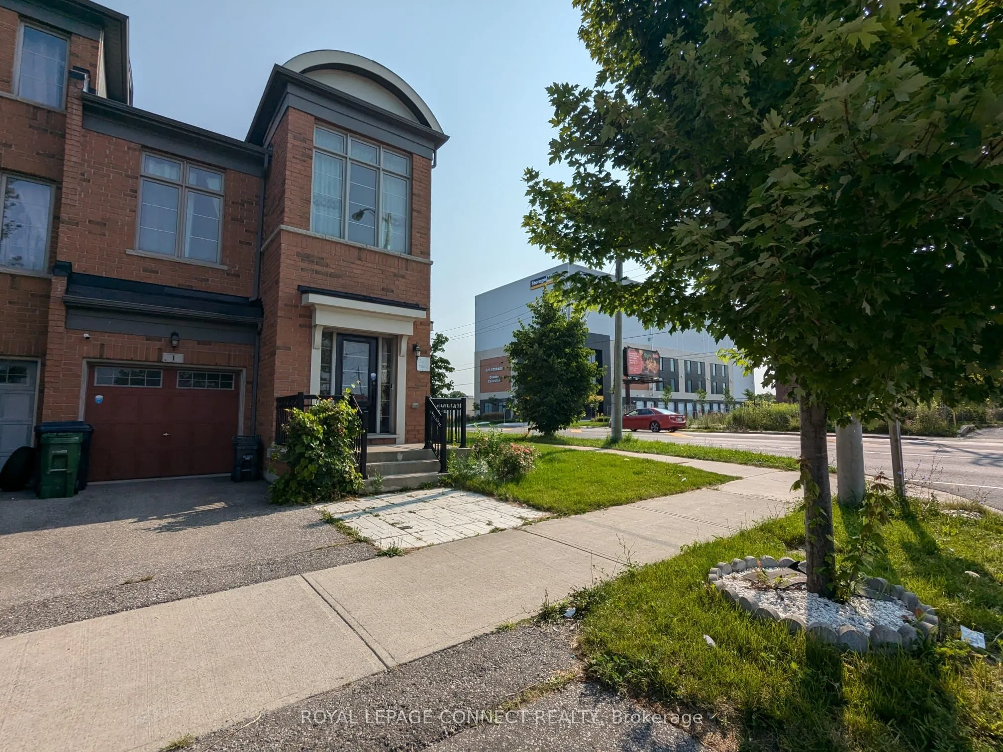 1 Lily Cup Avenue, #Main