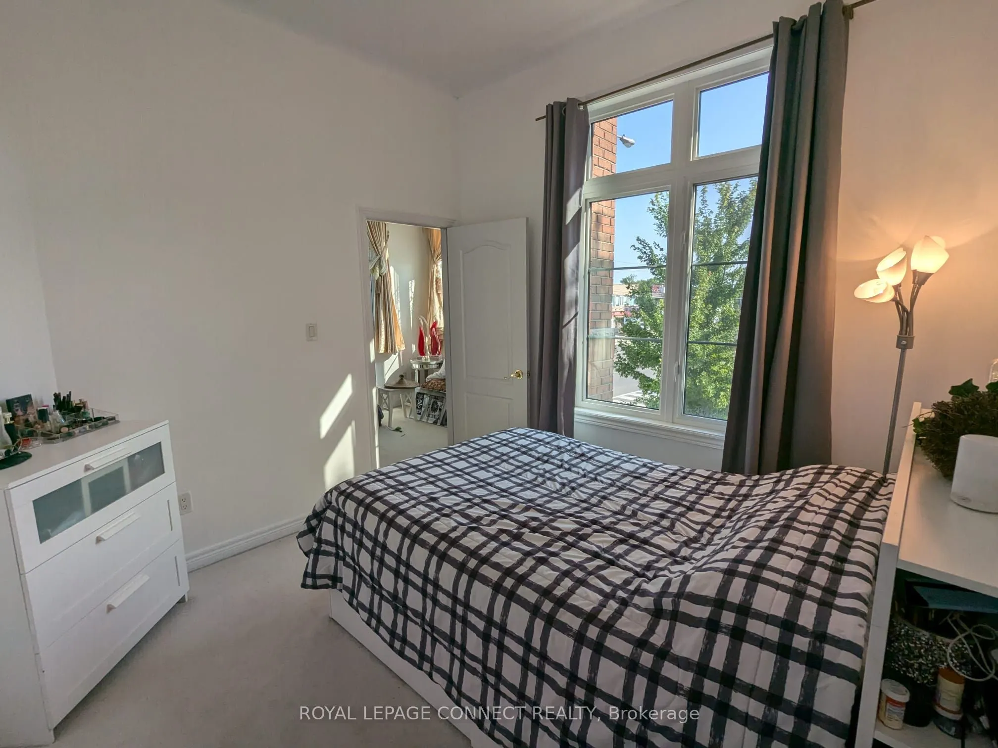 1 Lily Cup Avenue, #Main