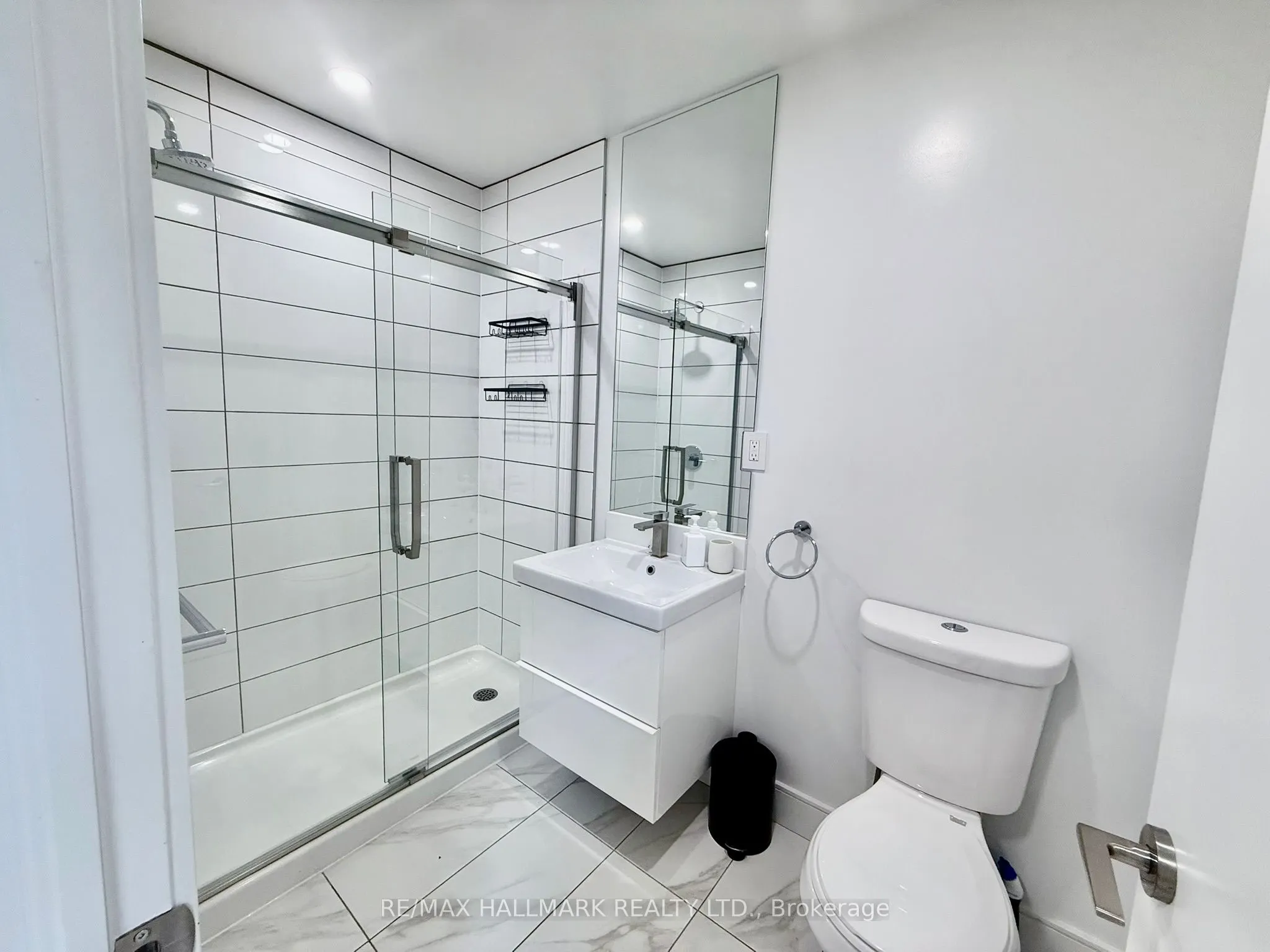285 Bain Avenue, #Main