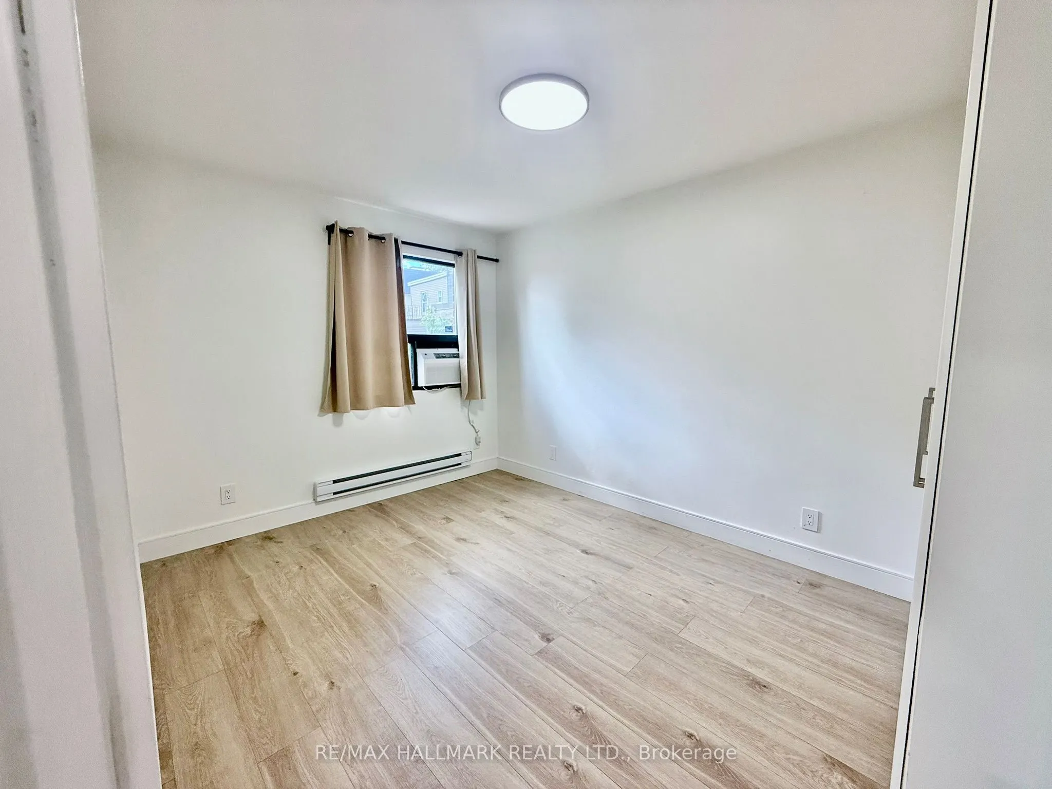 285 Bain Avenue, #Main