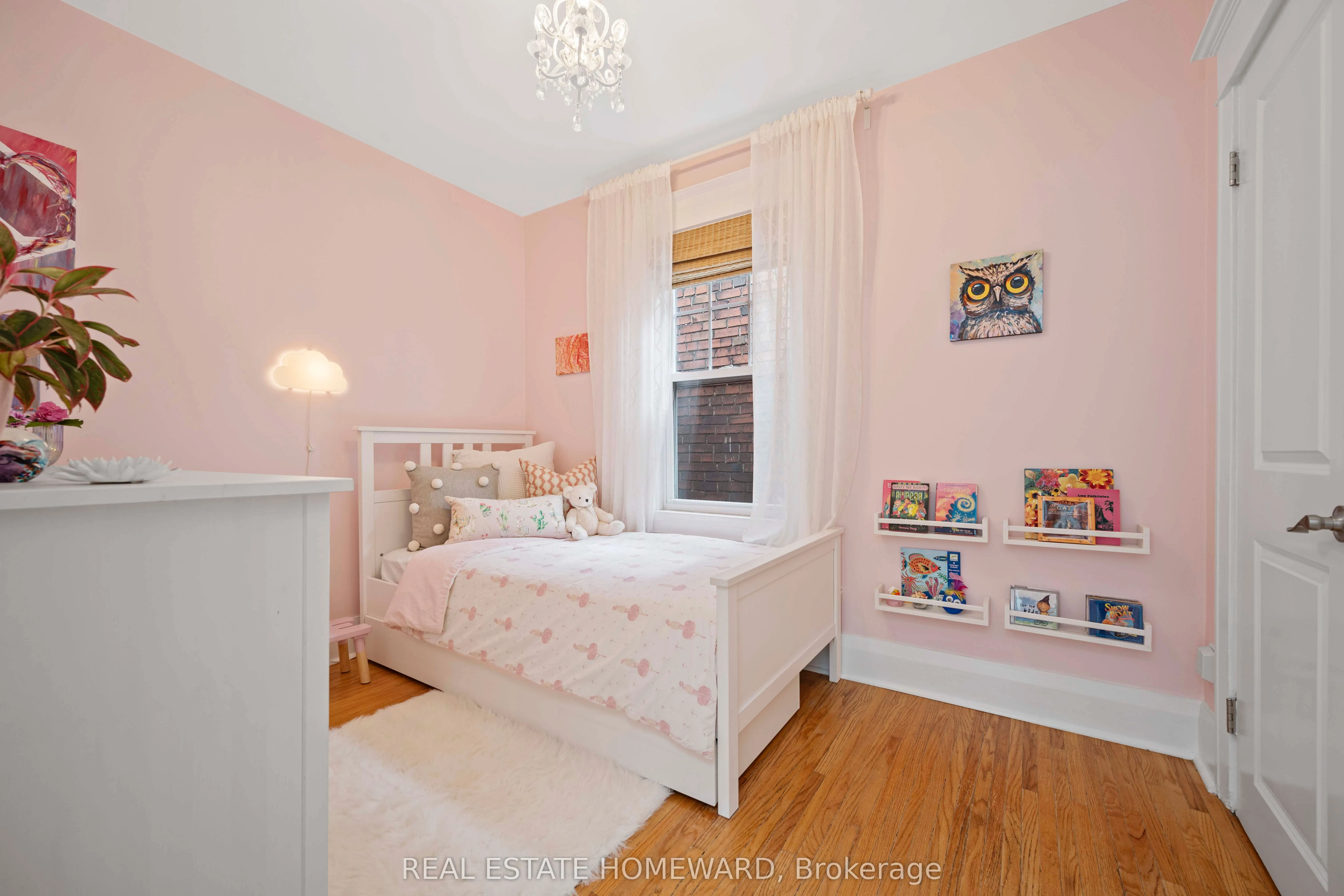 158 Hastings Avenue