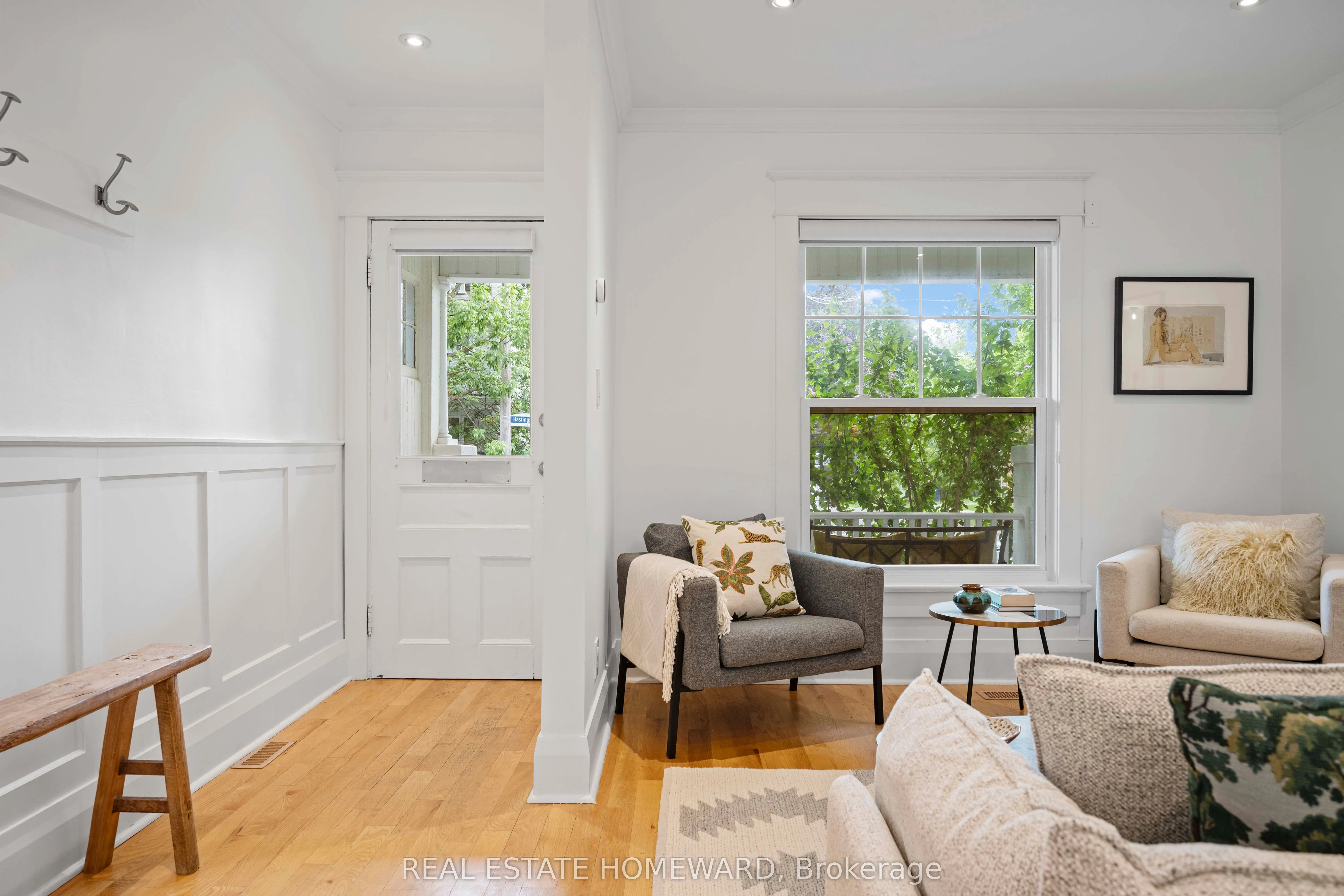 158 Hastings Avenue