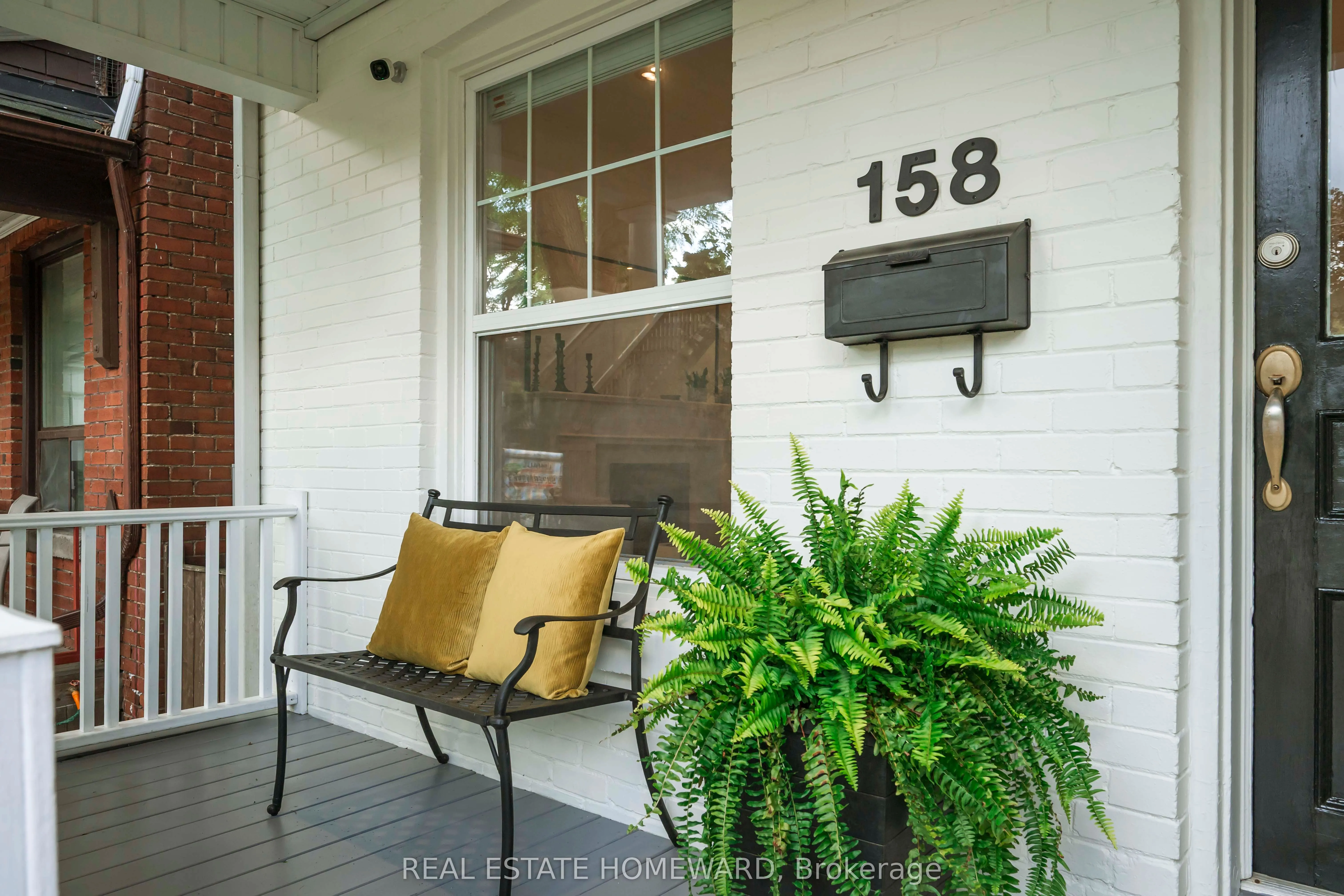 158 Hastings Avenue
