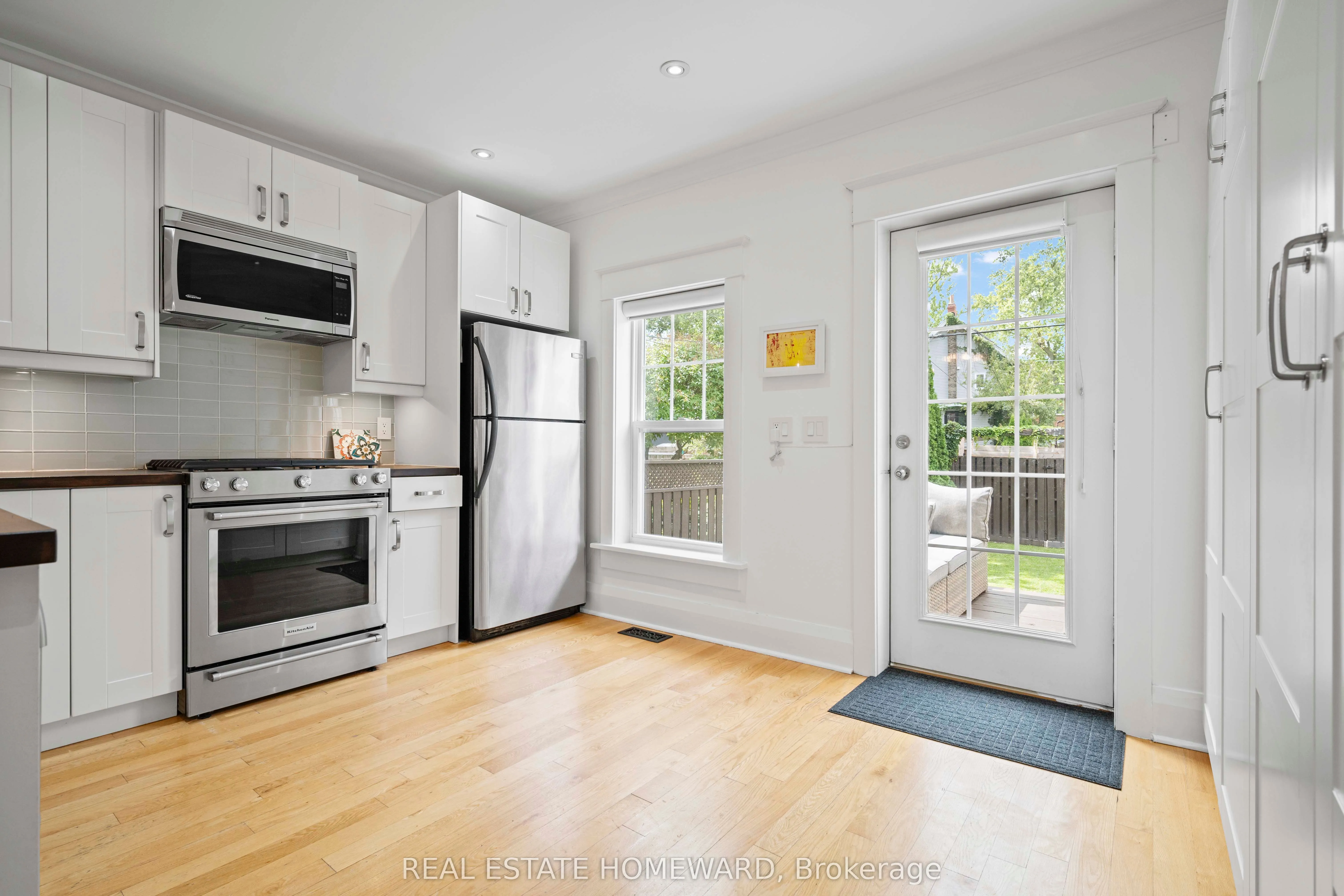 158 Hastings Avenue