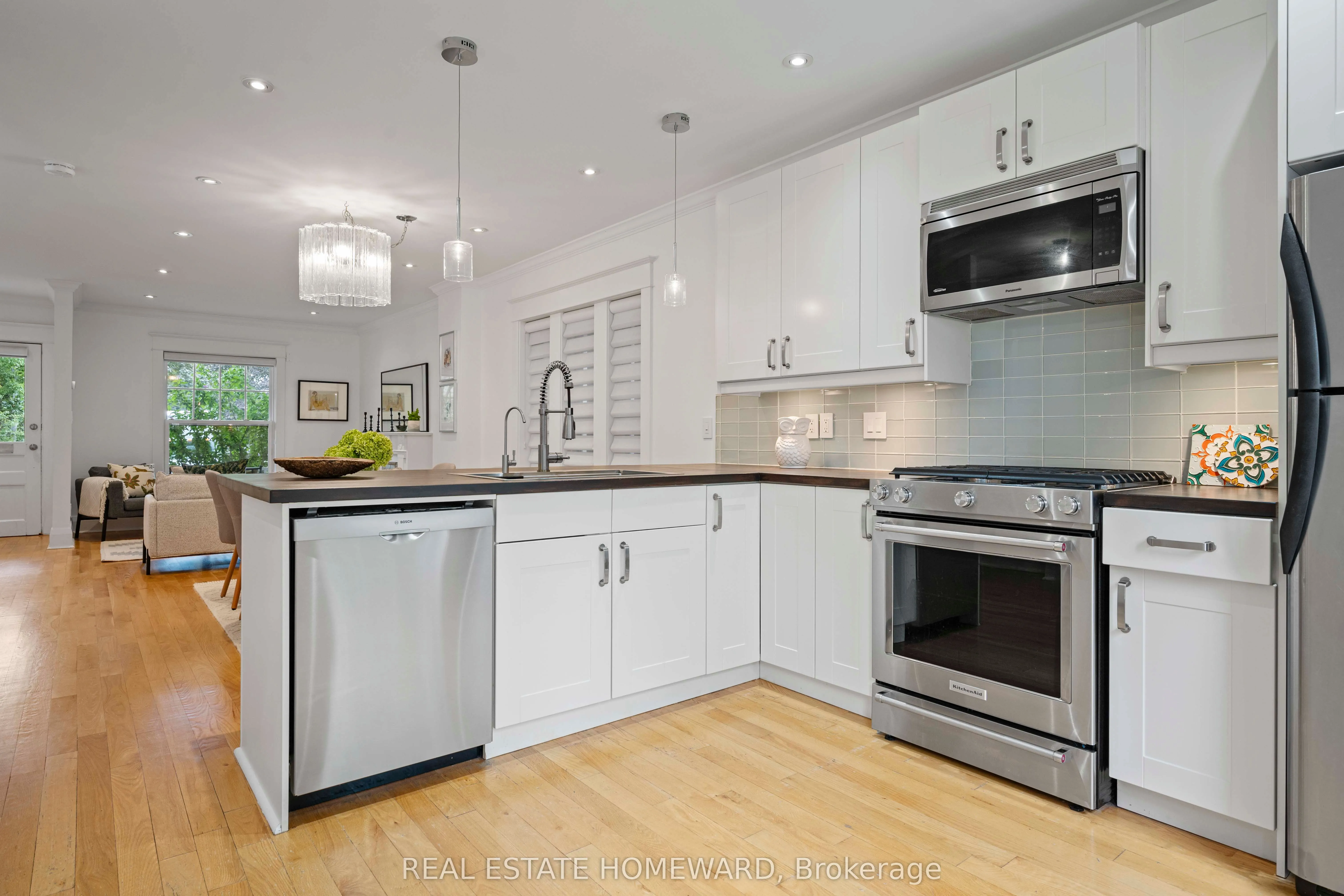 158 Hastings Avenue
