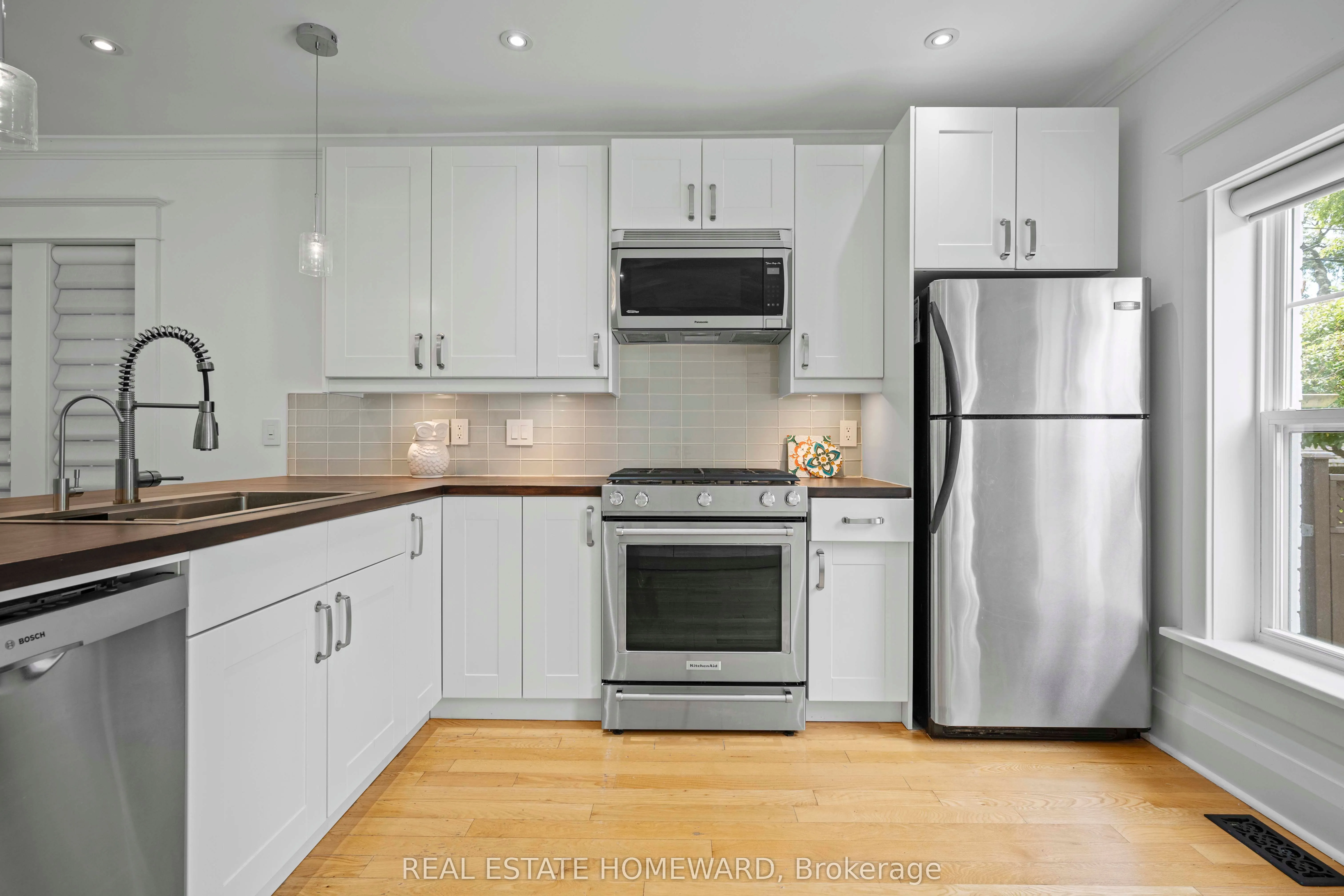 158 Hastings Avenue