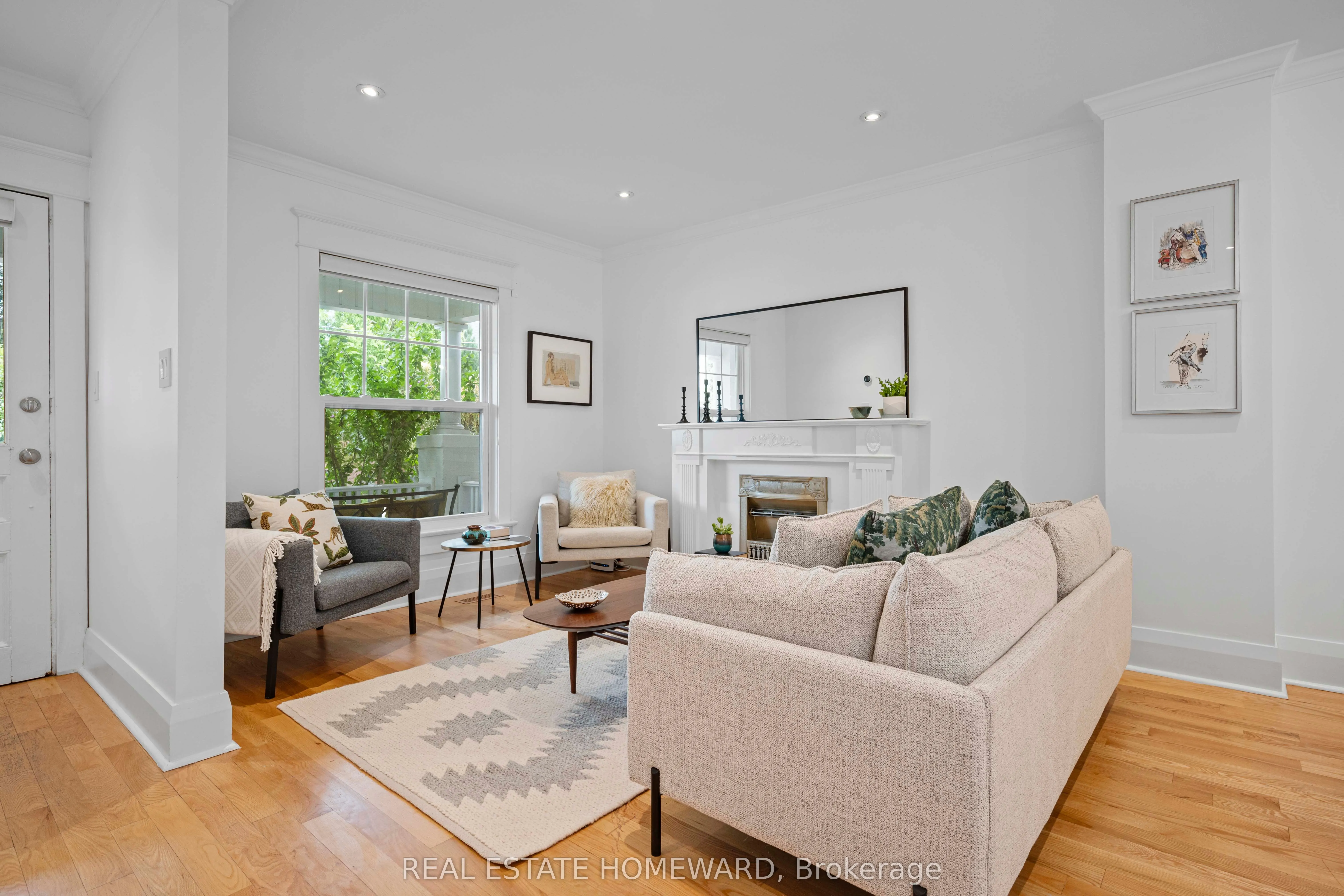 158 Hastings Avenue
