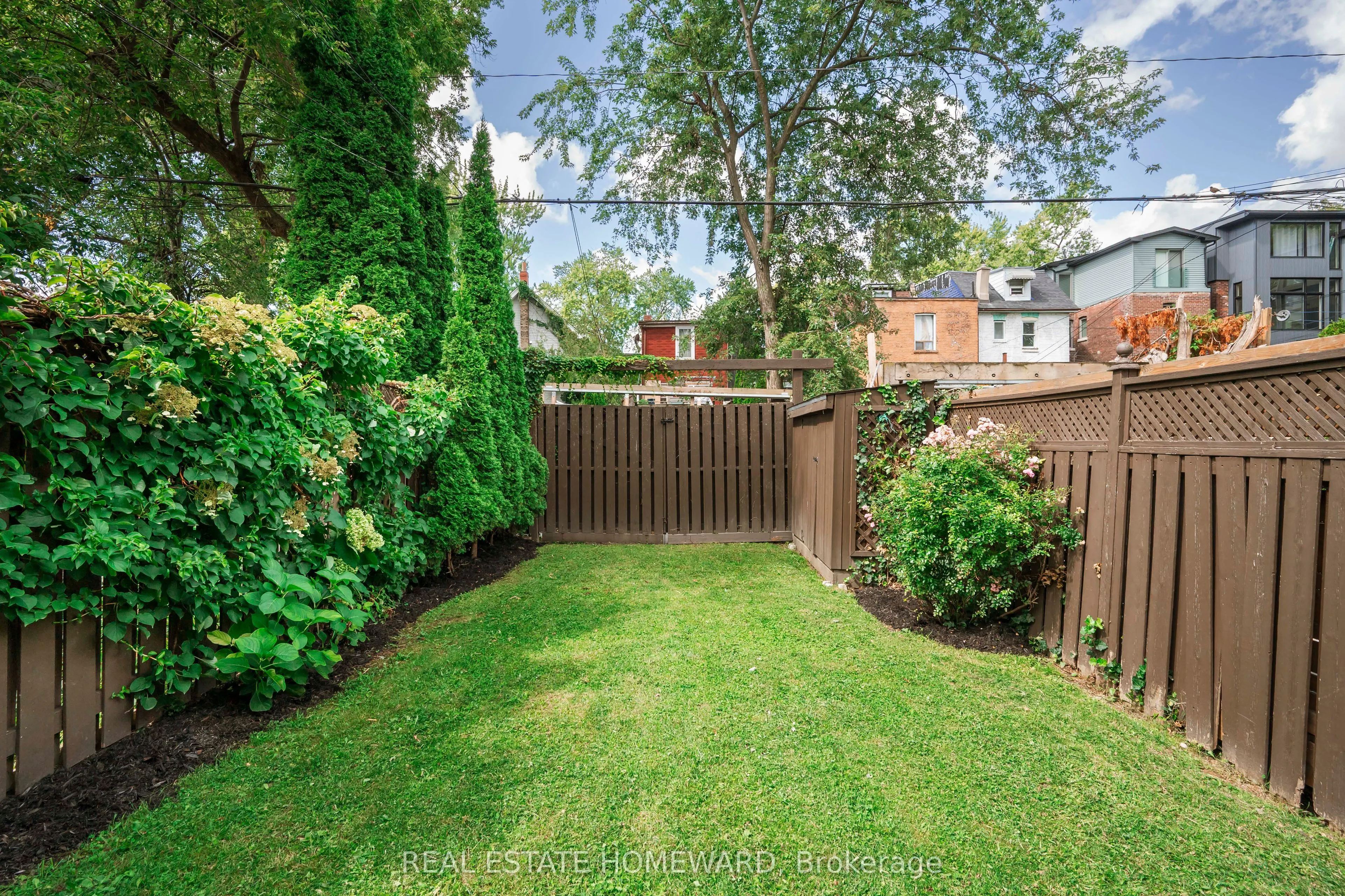 158 Hastings Avenue