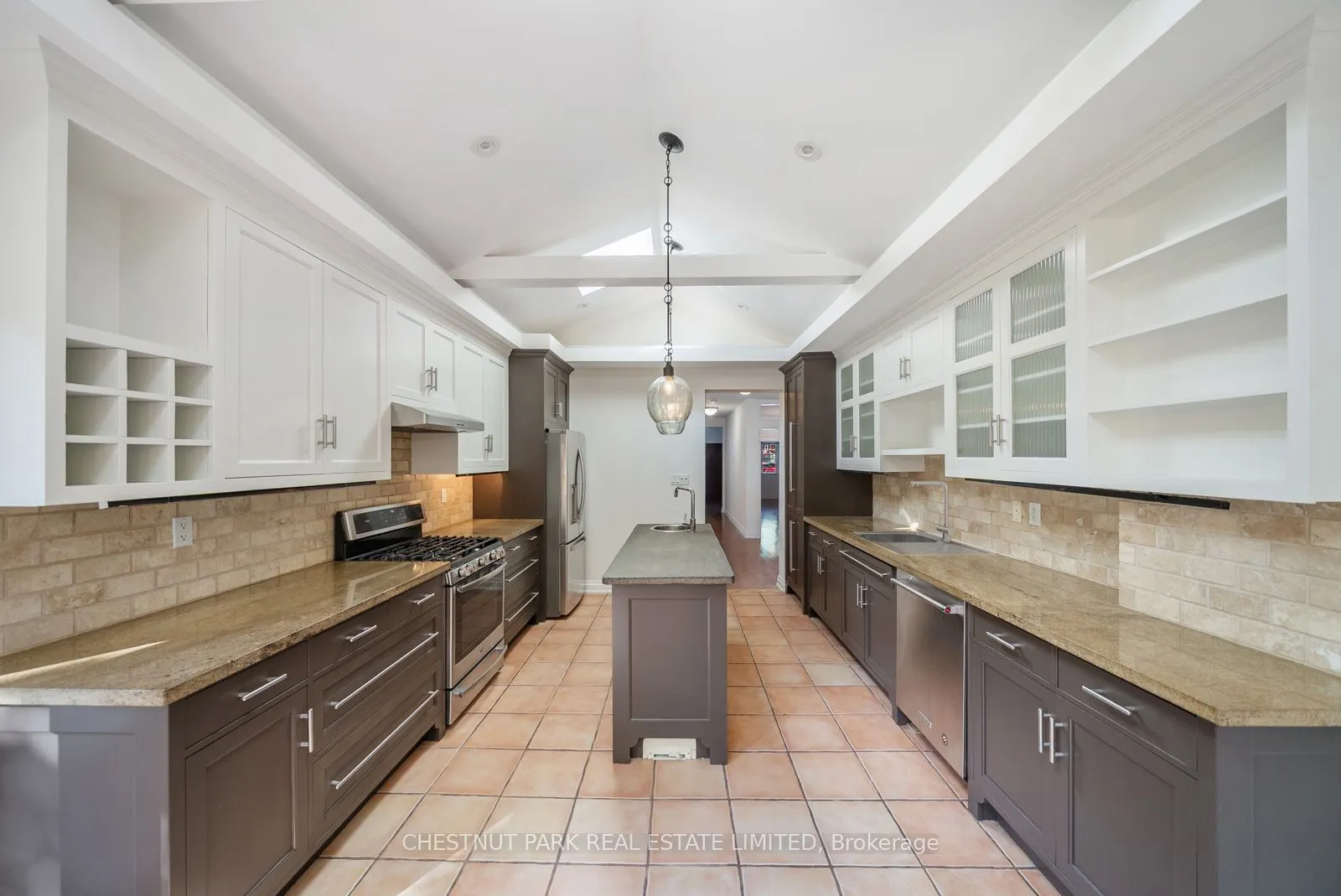 155 Hammersmith Avenue