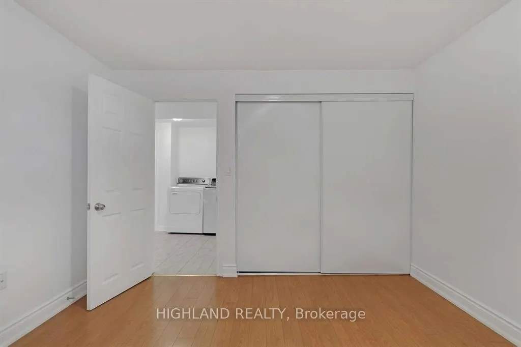107 Rainier Square, #Lower