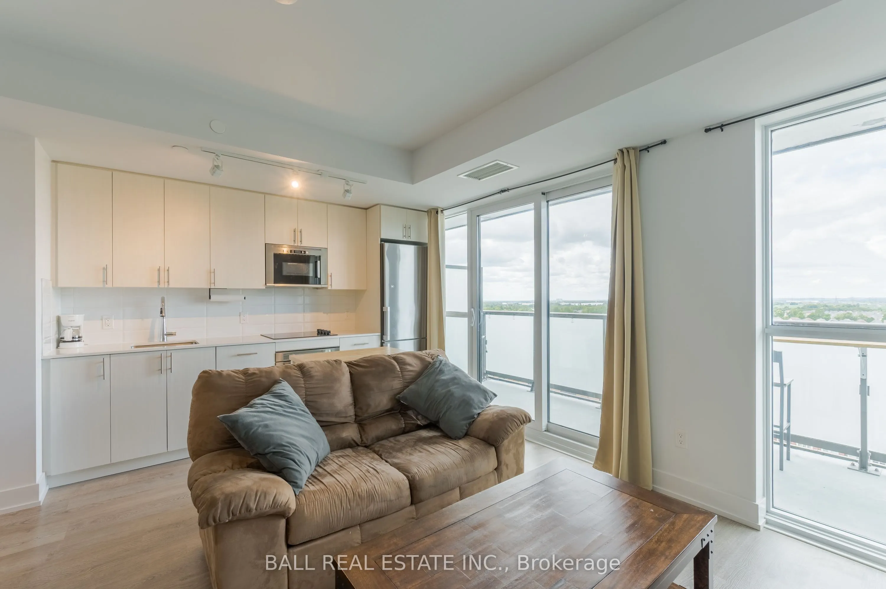 2550 Simcoe Street N, #1121