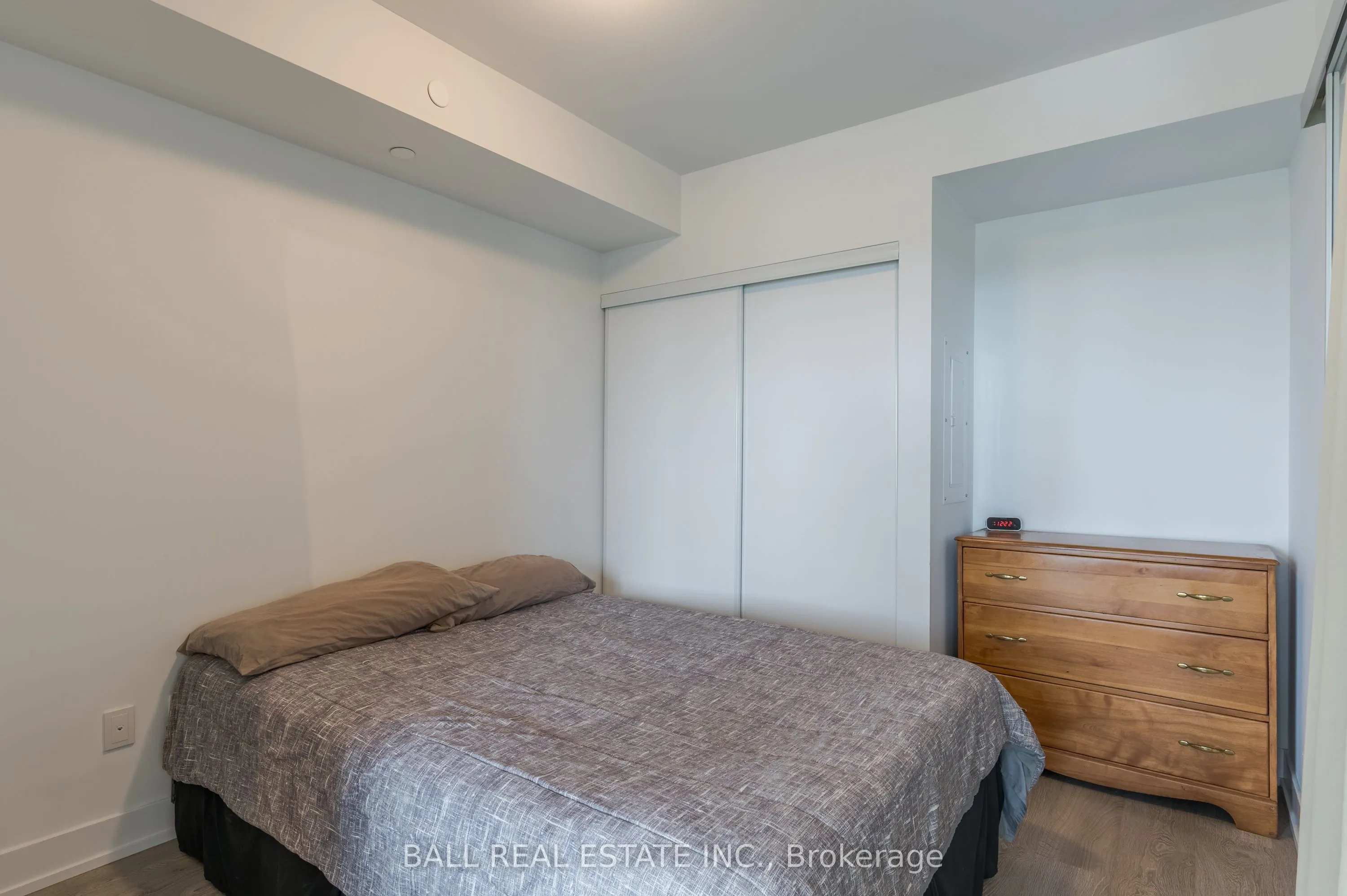 2550 Simcoe Street N, #1121