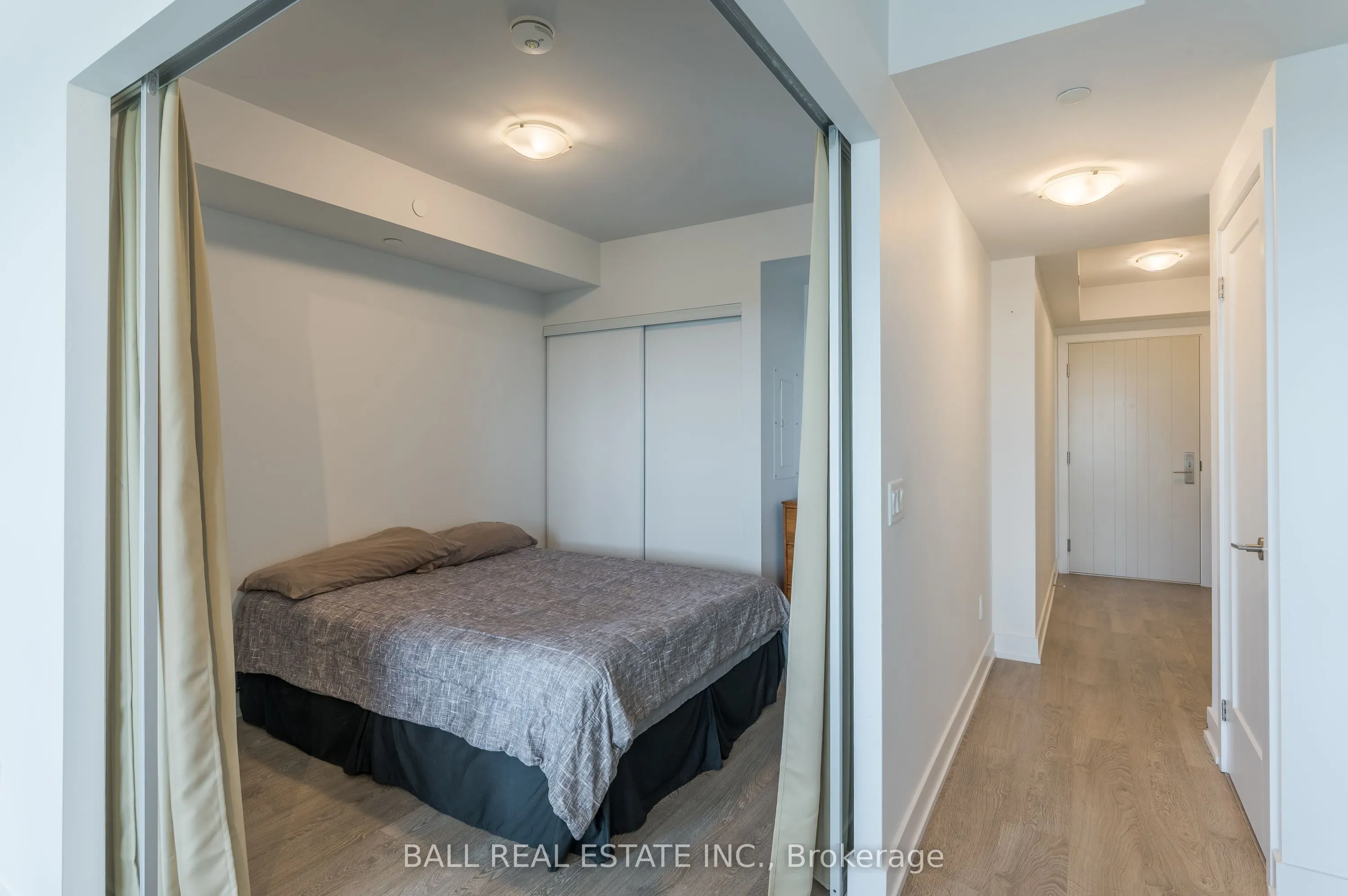 2550 Simcoe Street N, #1121