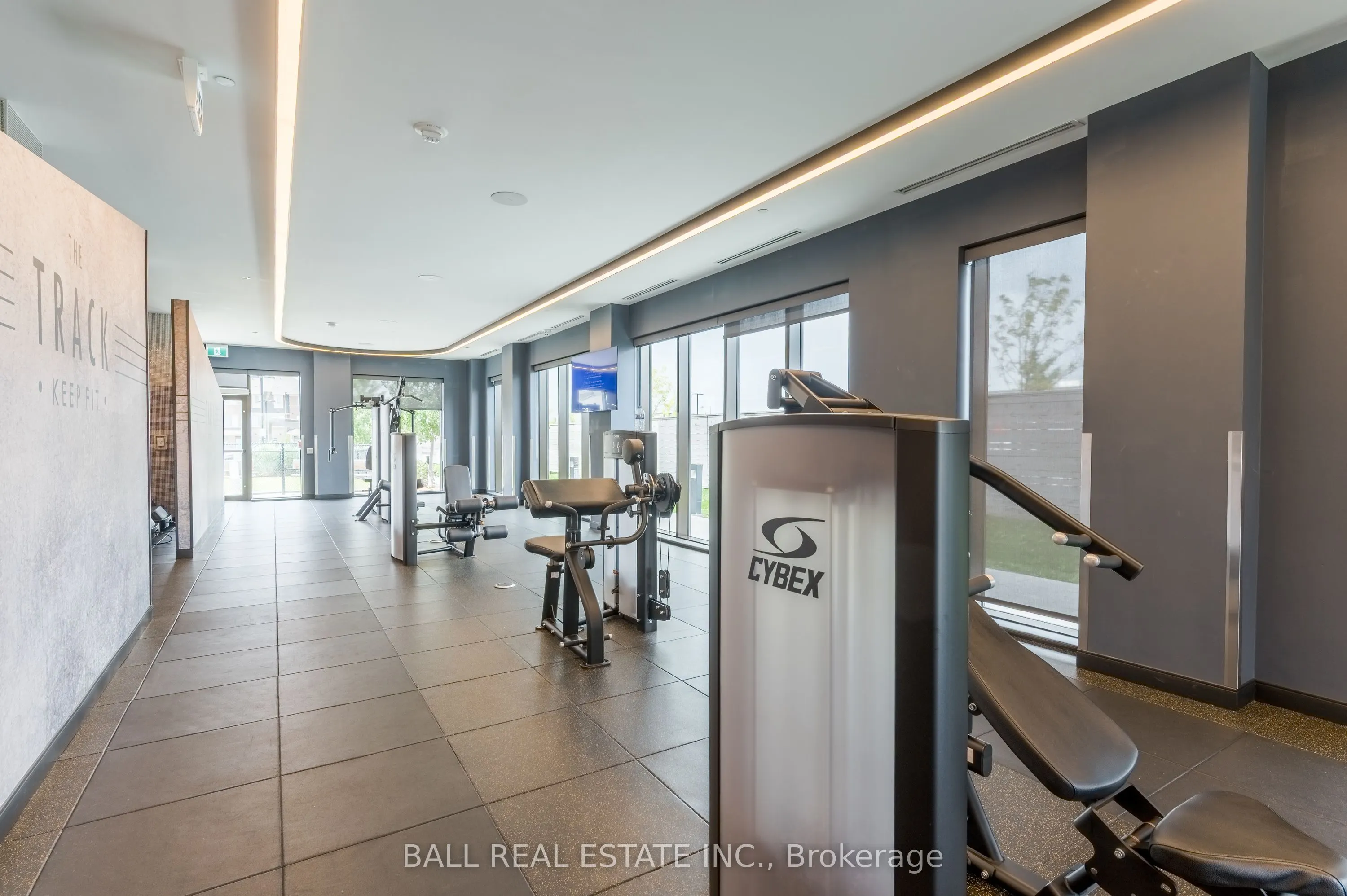 2550 Simcoe Street N, #1121
