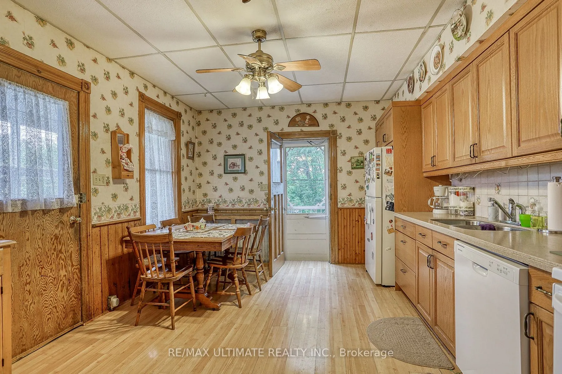 544 Bellamy Road N