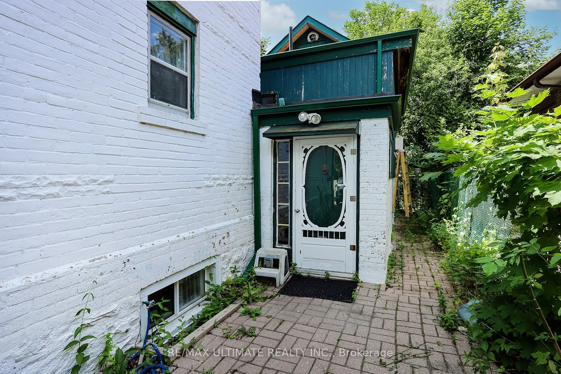 544 Bellamy Road N