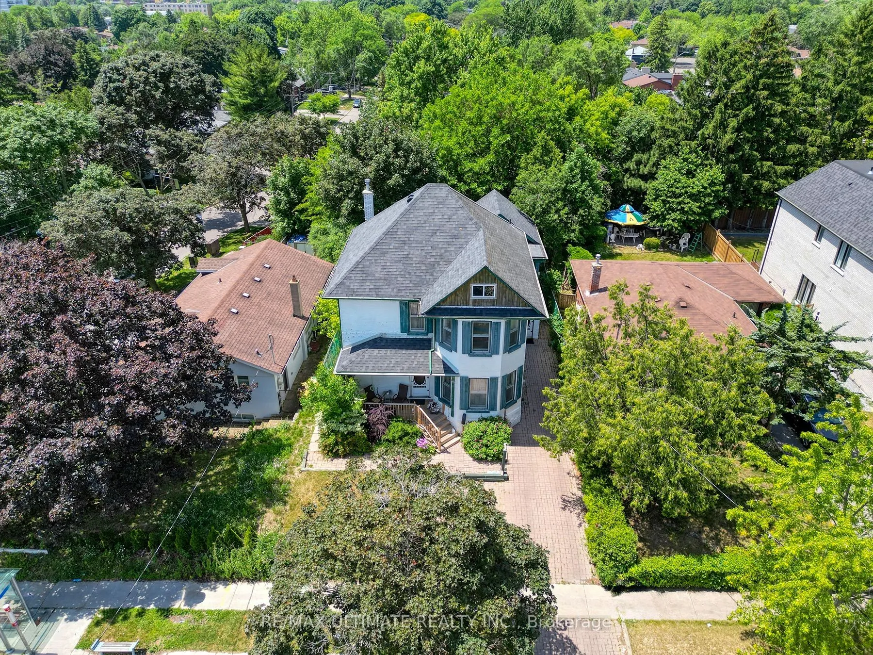 544 Bellamy Road N