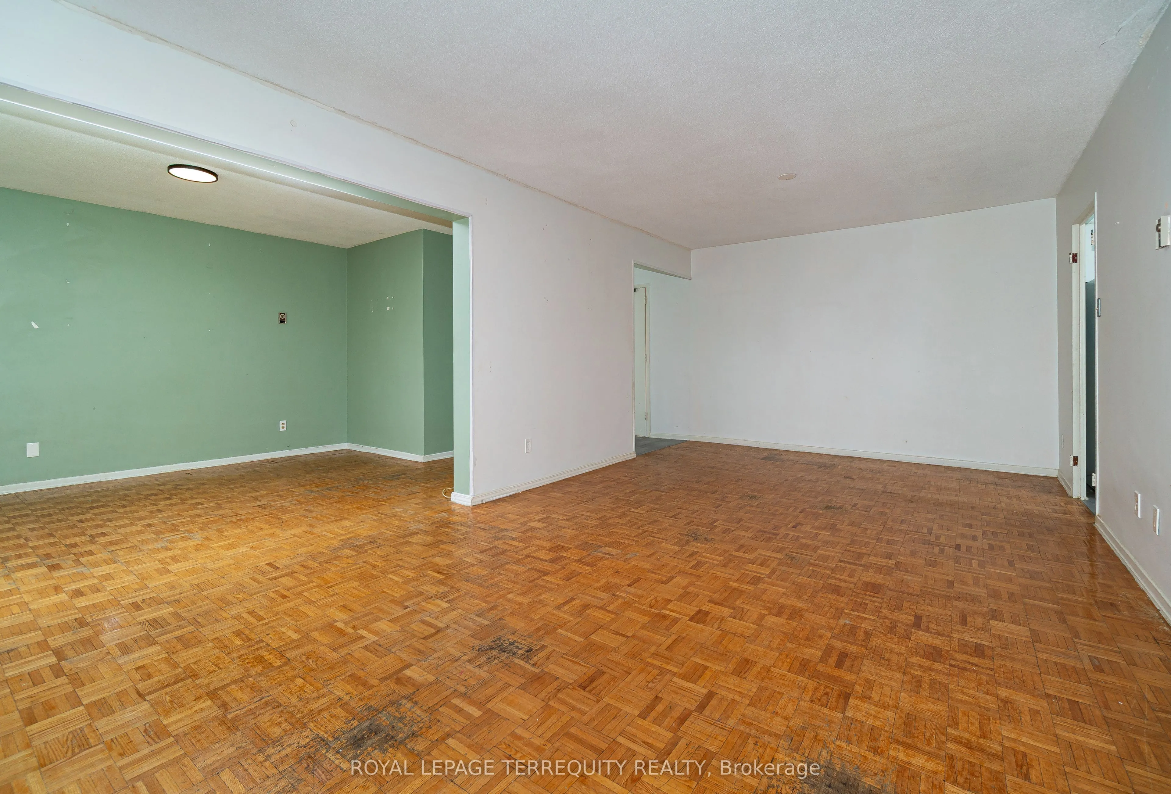 2550 Pharmacy Avenue, #1615