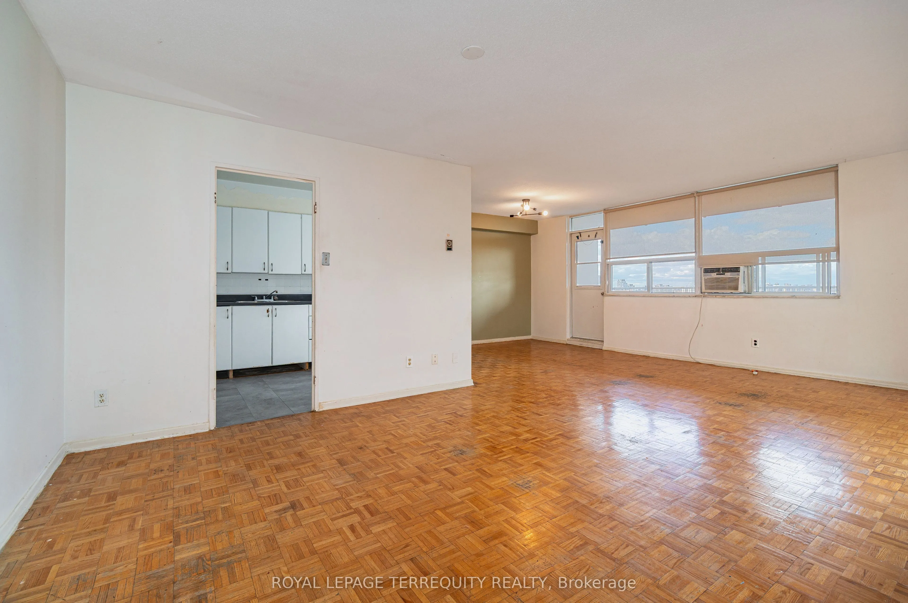 2550 Pharmacy Avenue, #1615
