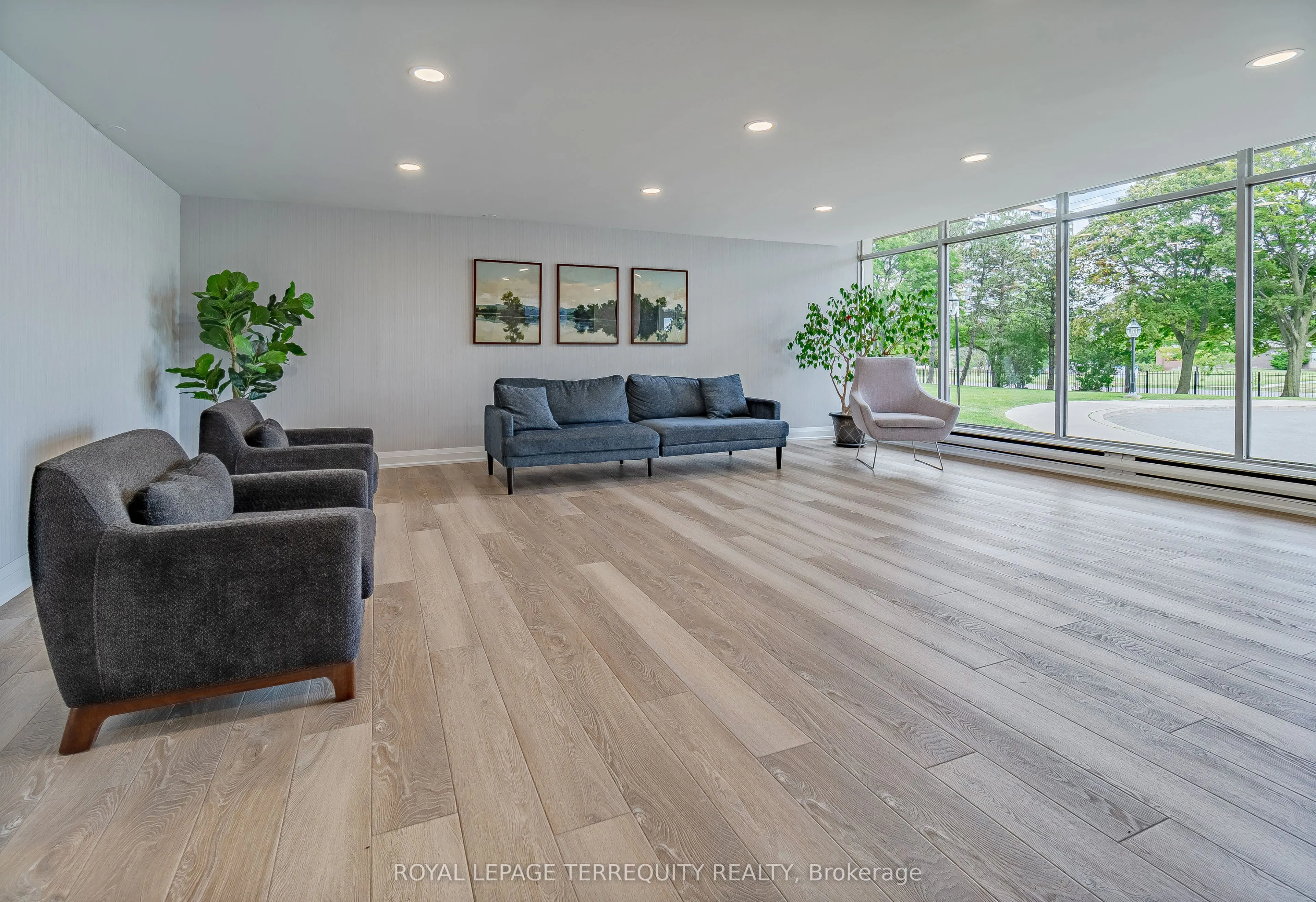 2550 Pharmacy Avenue, #1615