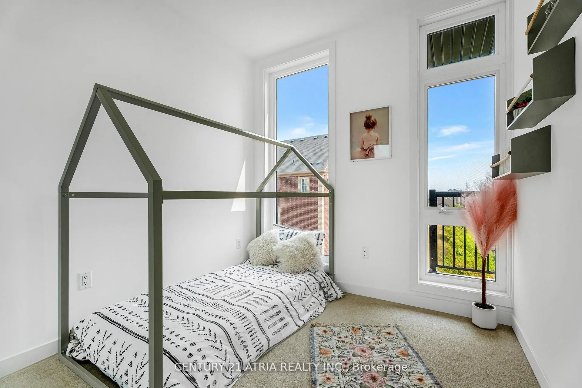 184 Angus Drive, #2
