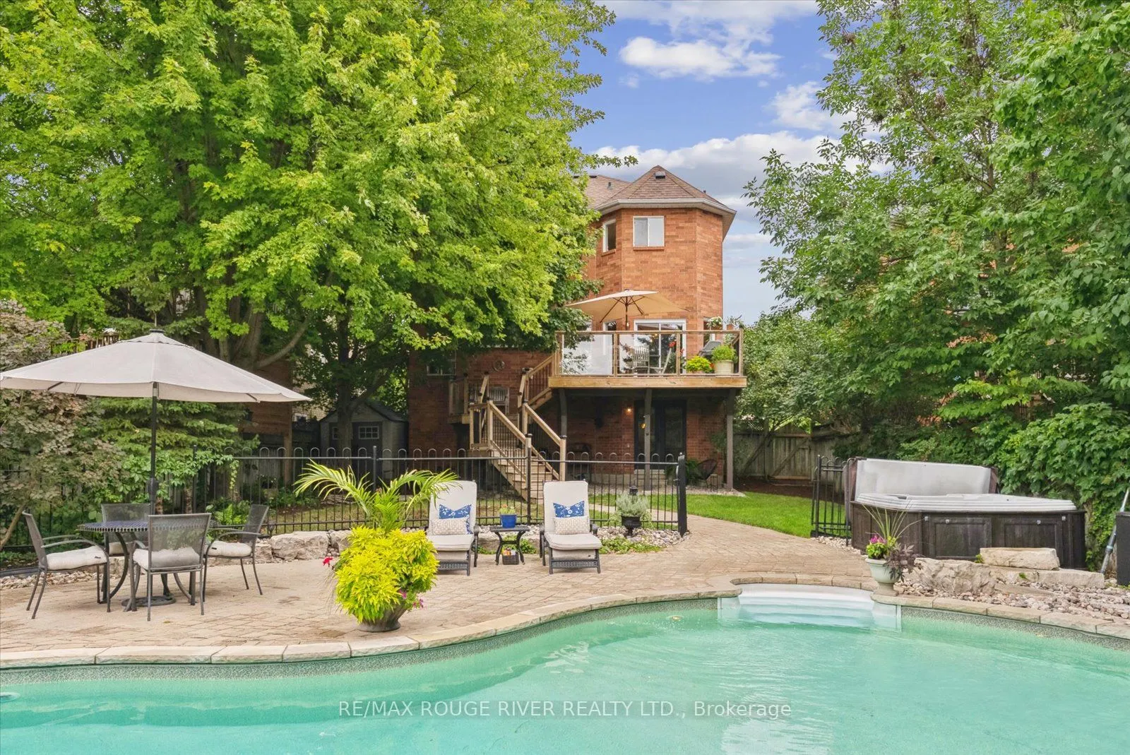 19 Gilchrist Court