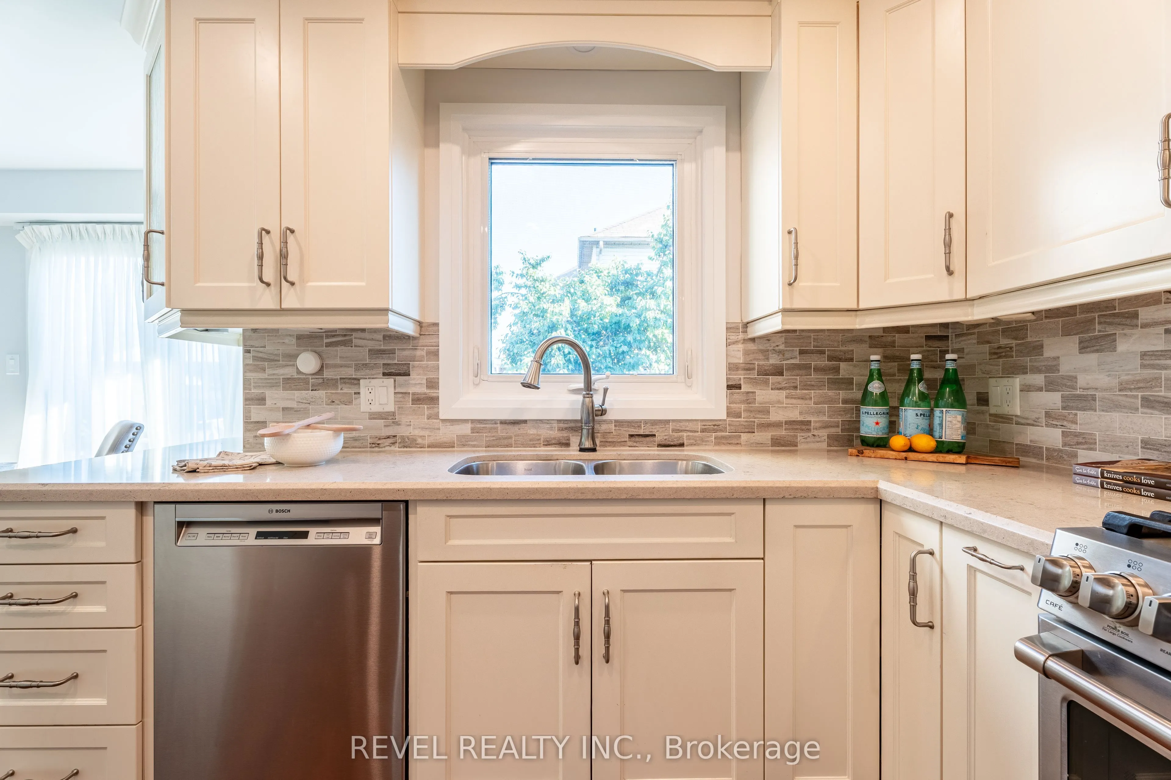 117 Apple Blossom Boulevard