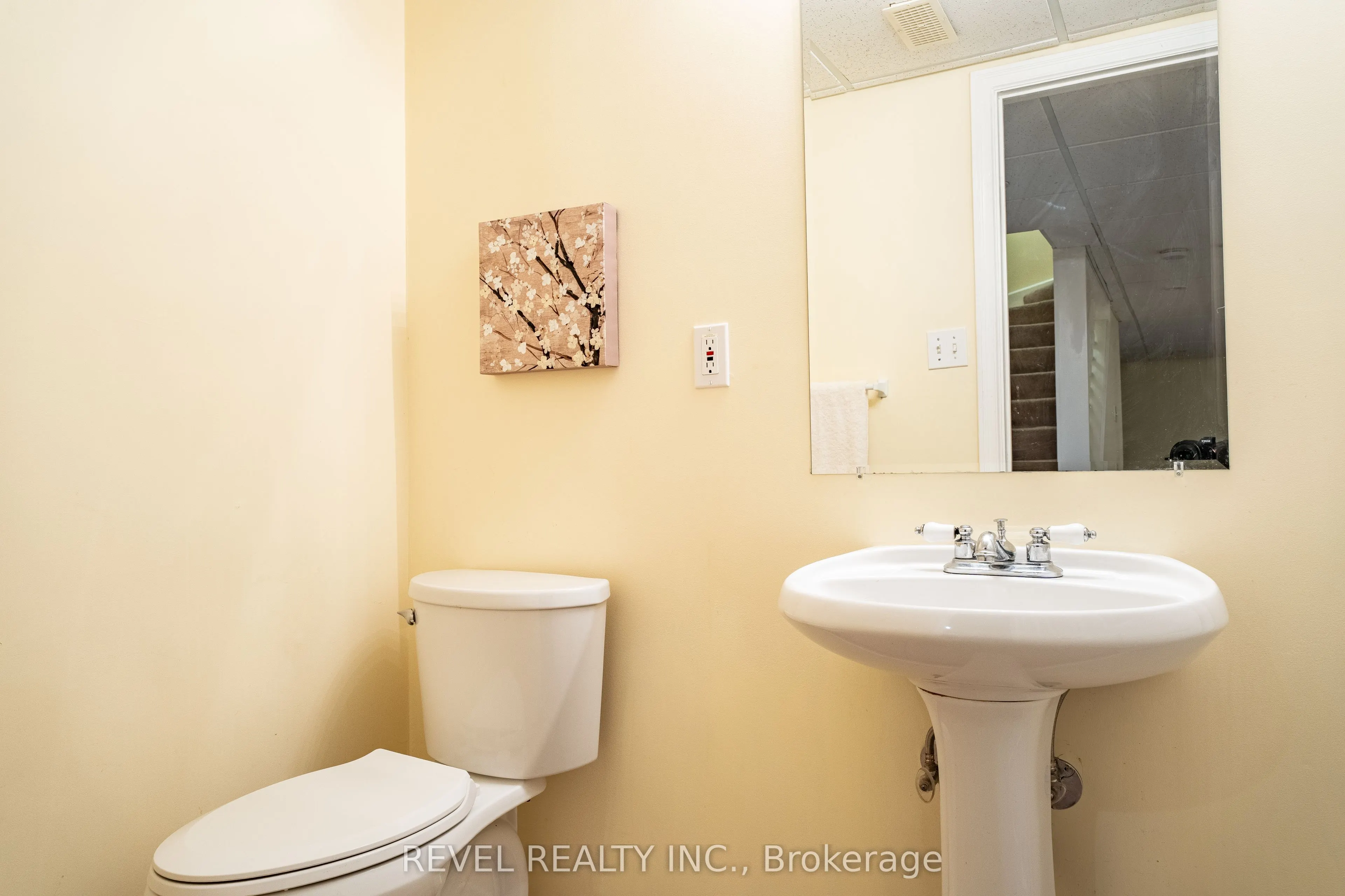 117 Apple Blossom Boulevard