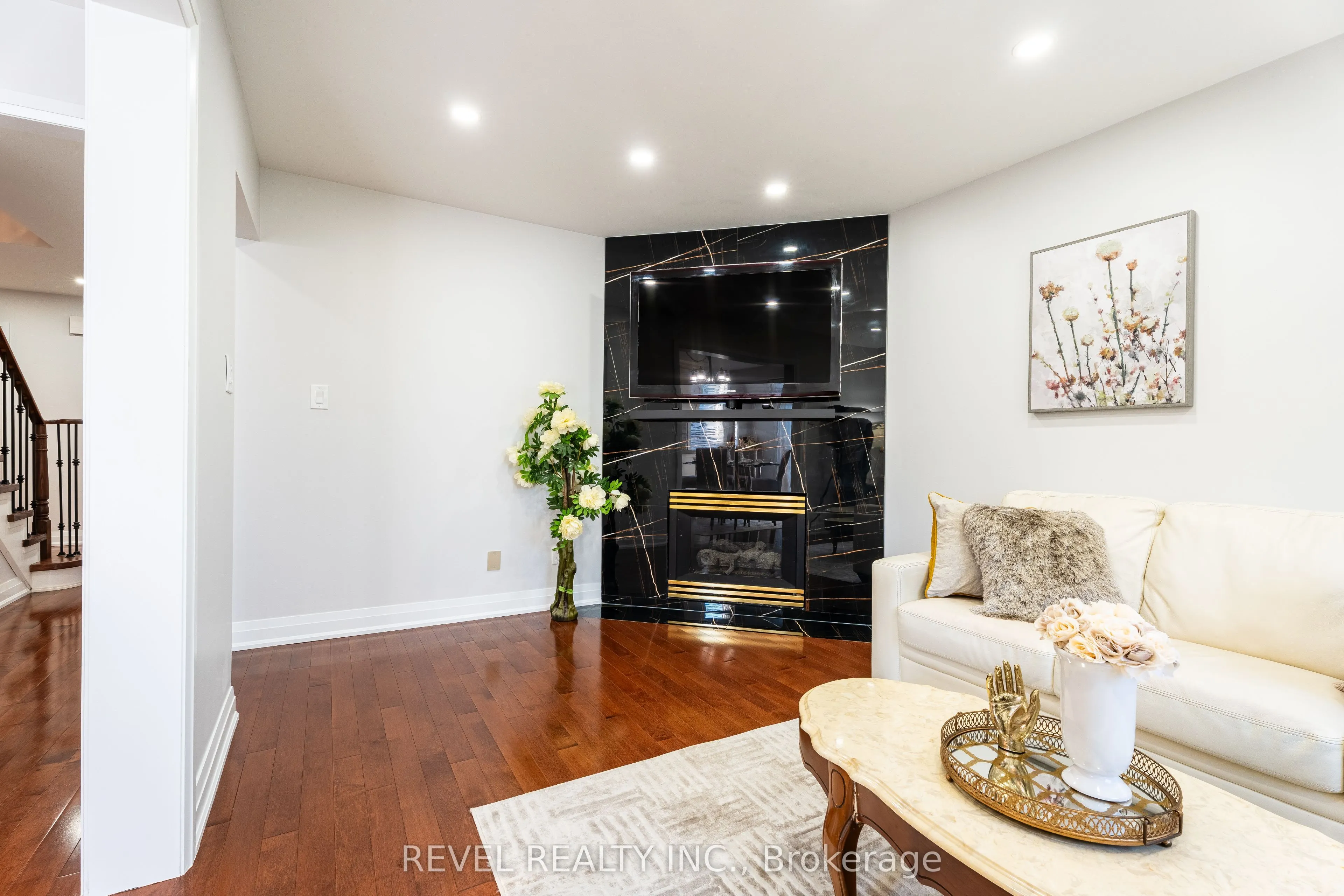 117 Apple Blossom Boulevard