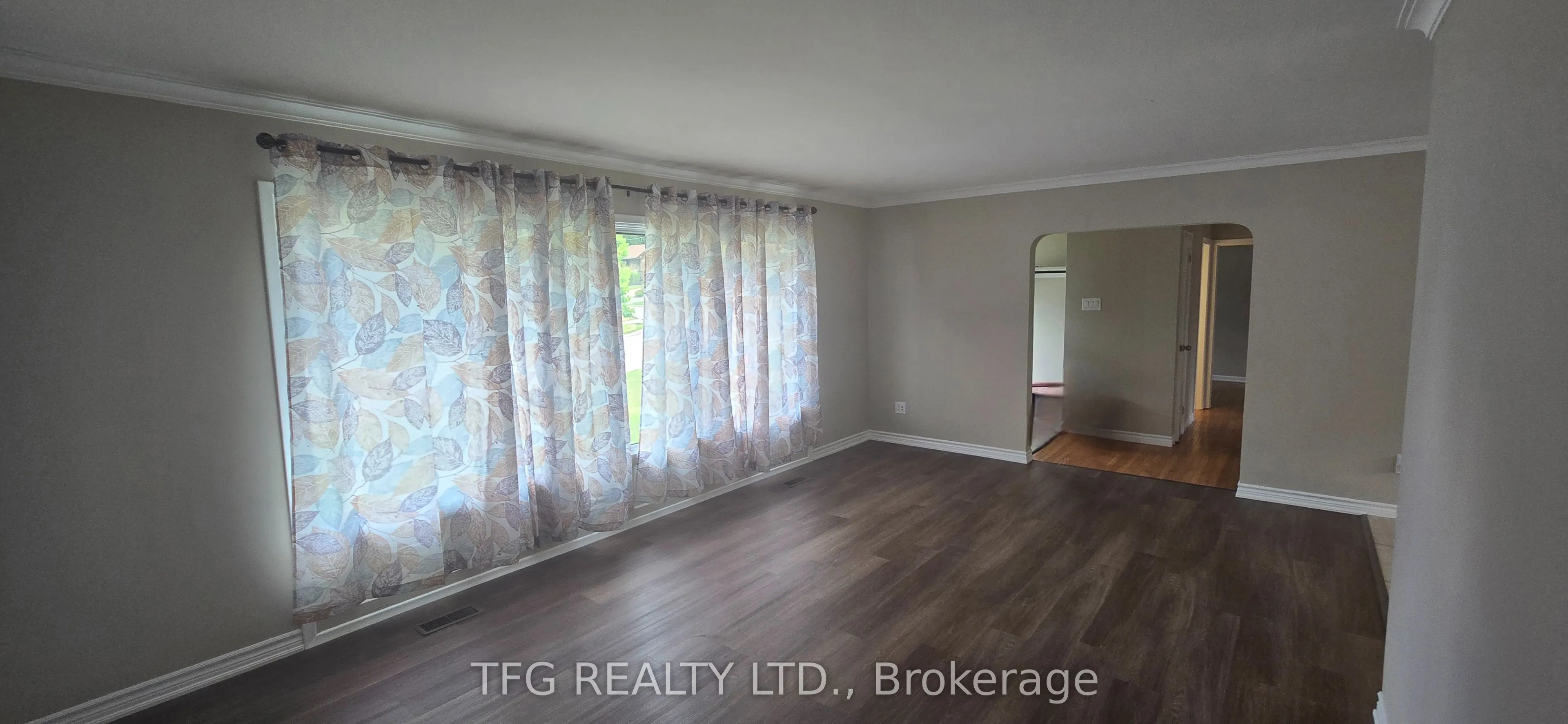 211 St Peter Street, #Main