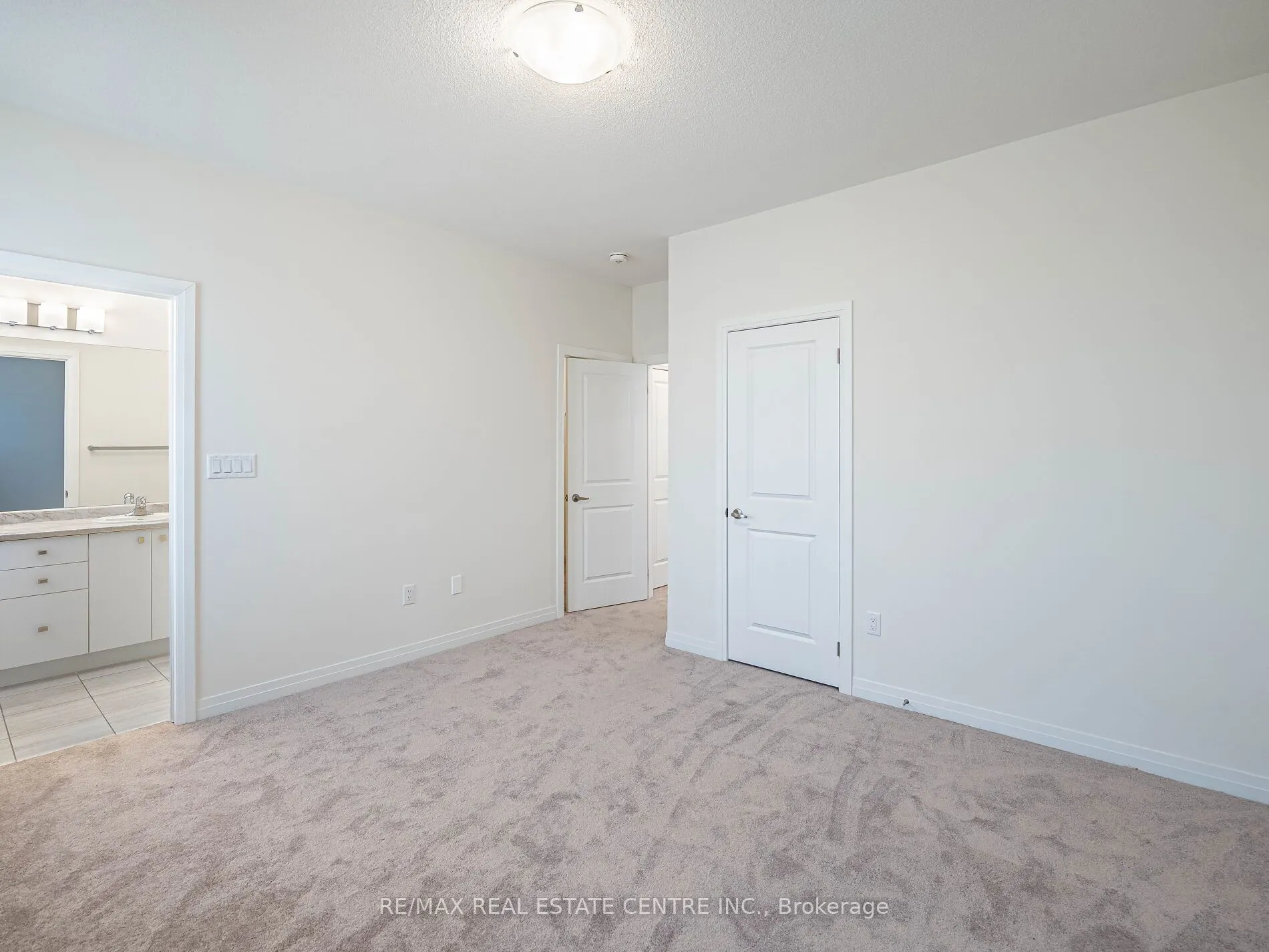 2921 Nakina Street